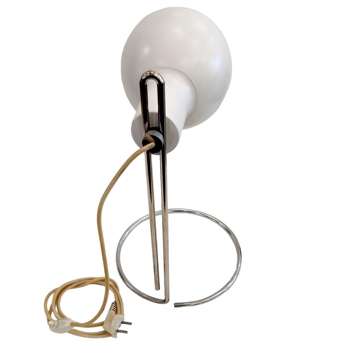 Mid-Century Modern Lampe de bureau du milieu du siècle dans le style italien en vente