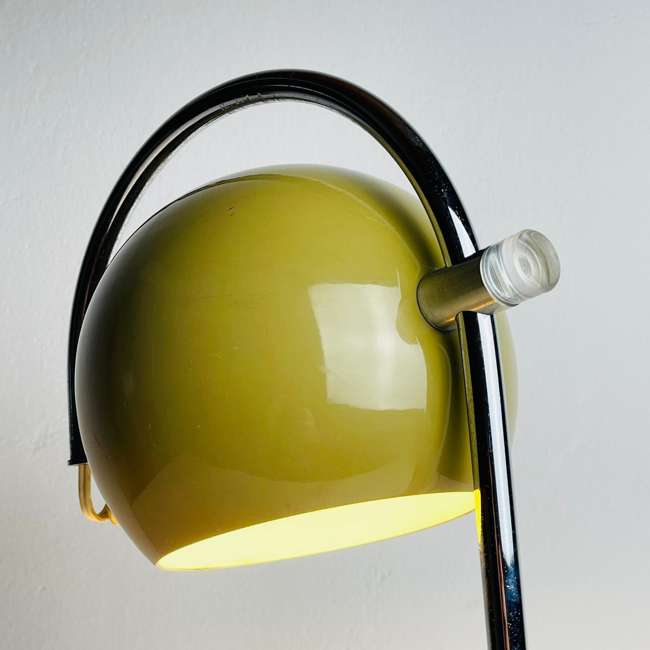 Lampe de bureau du milieu du siècle Italie 1960  Bon état - En vente à Miklavž Pri Taboru, SI