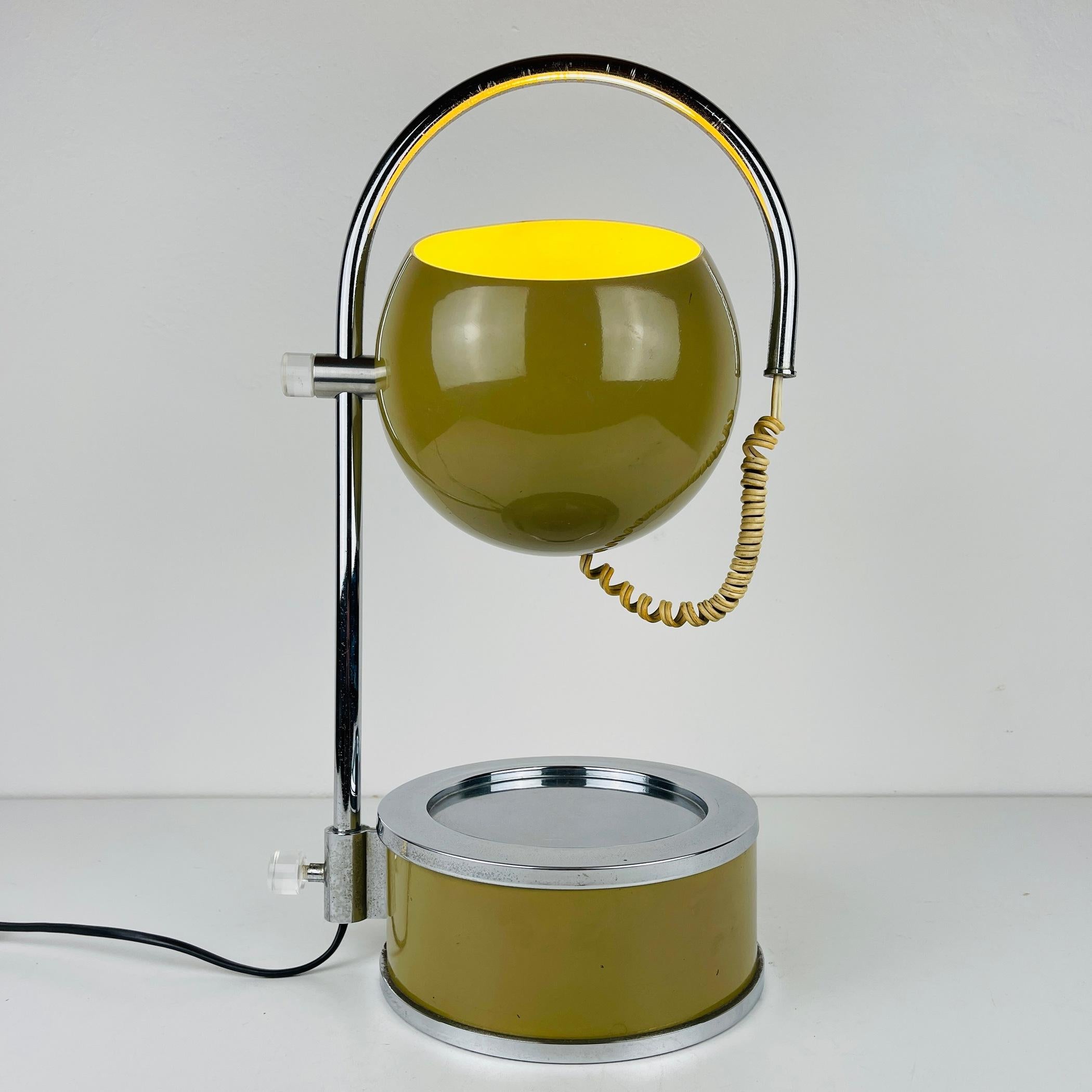 Metal Mid-century desk lamp Italy 1960s  For Sale