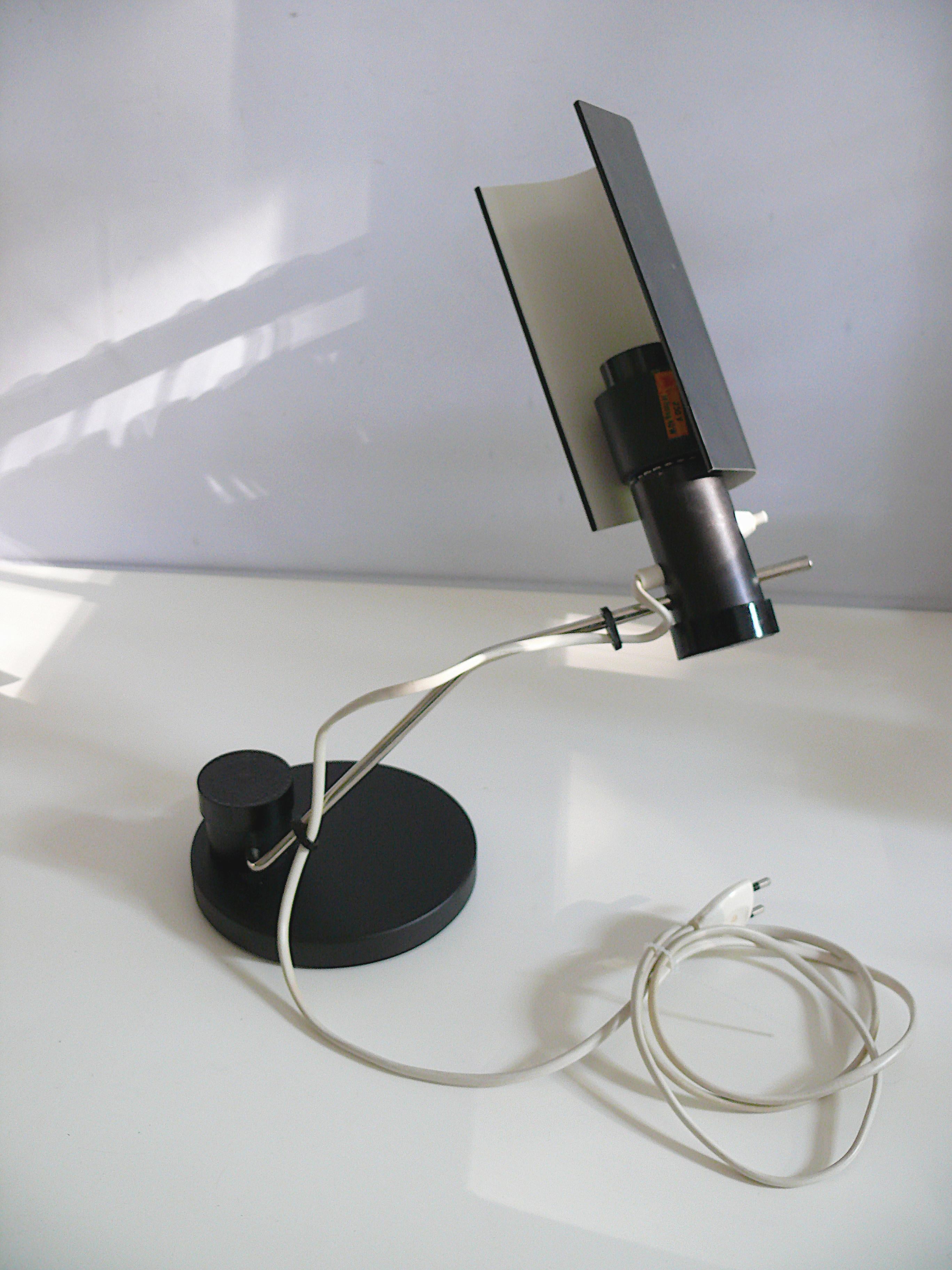 Mid-20th Century Mid Century Desk Lamp, made by Metalldrücker Halle, Design Alfred Kalthoff 1960s For Sale