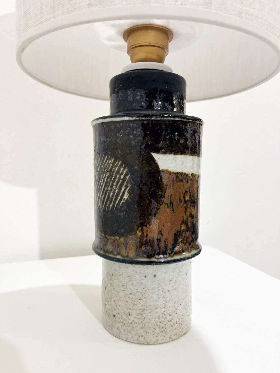 Suédois Lampe de bureau du milieu du siècle, grès peint et émaillé d'Inger Persson, années 1960 en vente