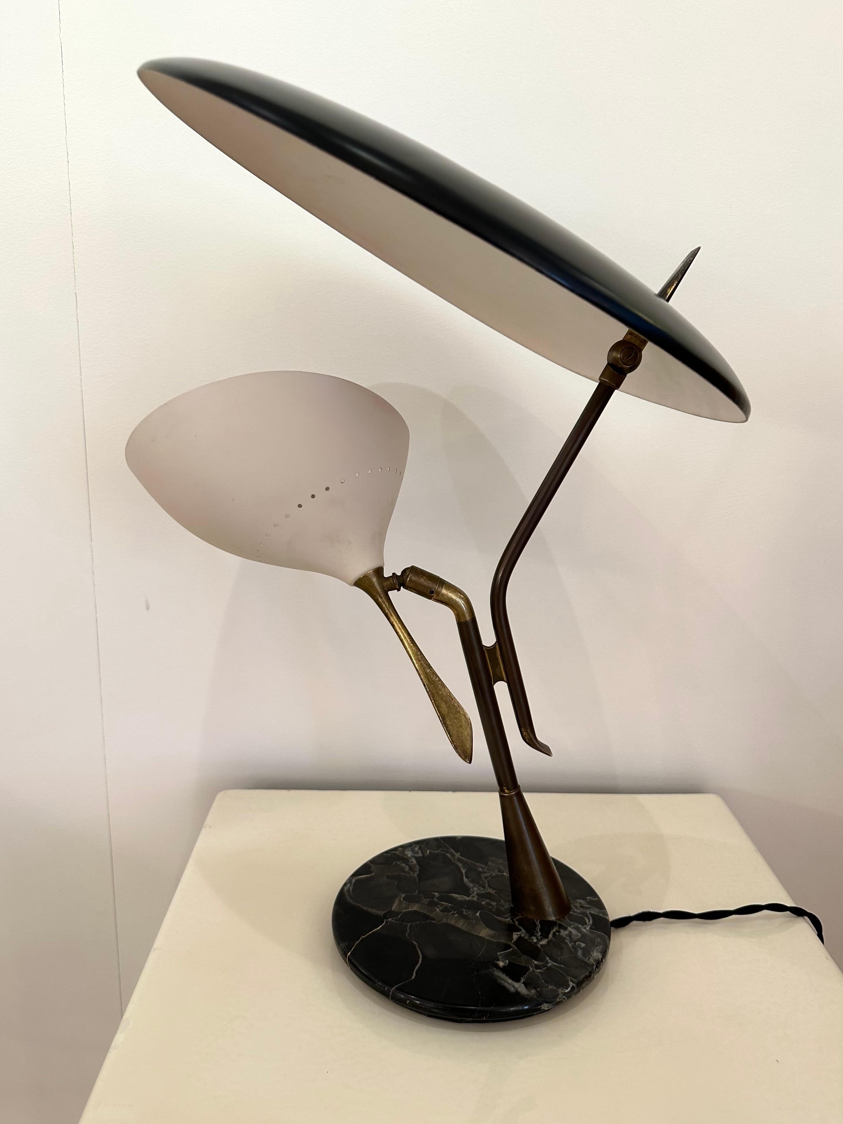 Midcentury Desk Lamp Painted Metal, Brass, Marble by Lumen, Italy, 1950s For Sale 3