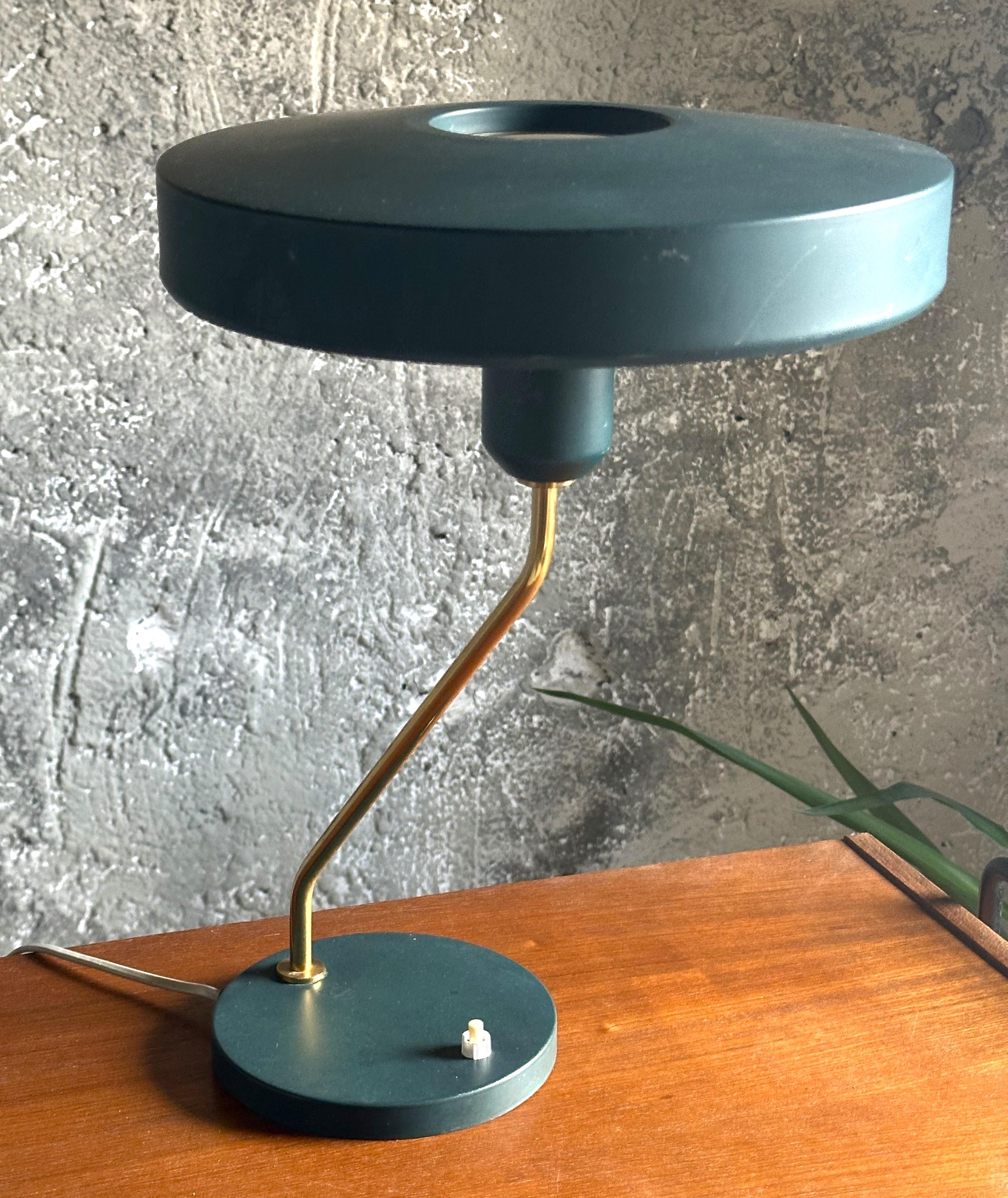 Schreibtischlampe aus der Mitte des Jahrhunderts „Romeo“ von Louis Kalff für Philips, 1950 im Angebot 10