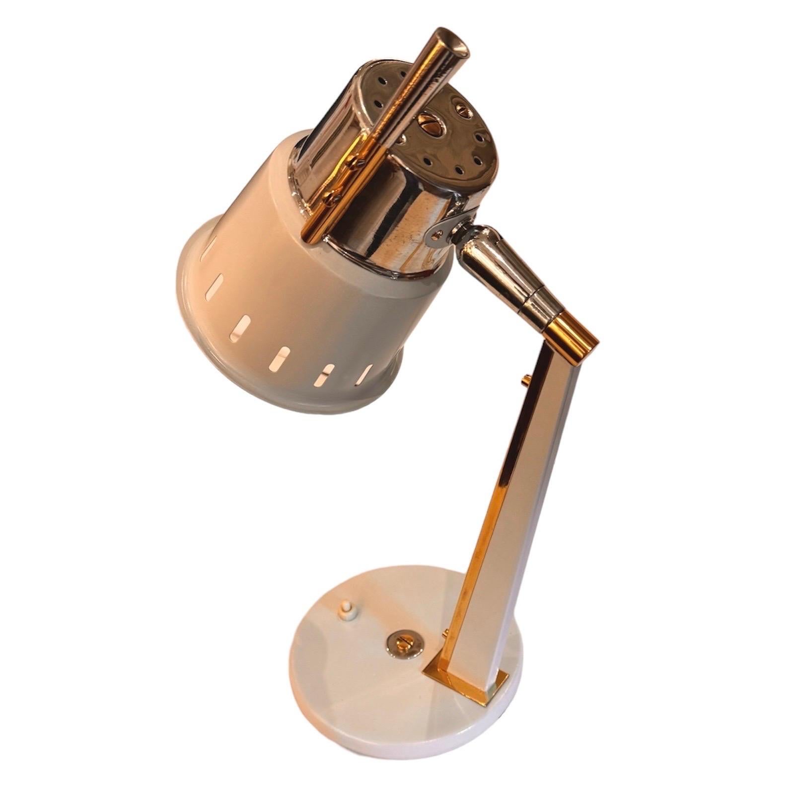 Mid Century Desk Lamp Table Reading In Good Condition For Sale In Ciudad Autónoma Buenos Aires, AR
