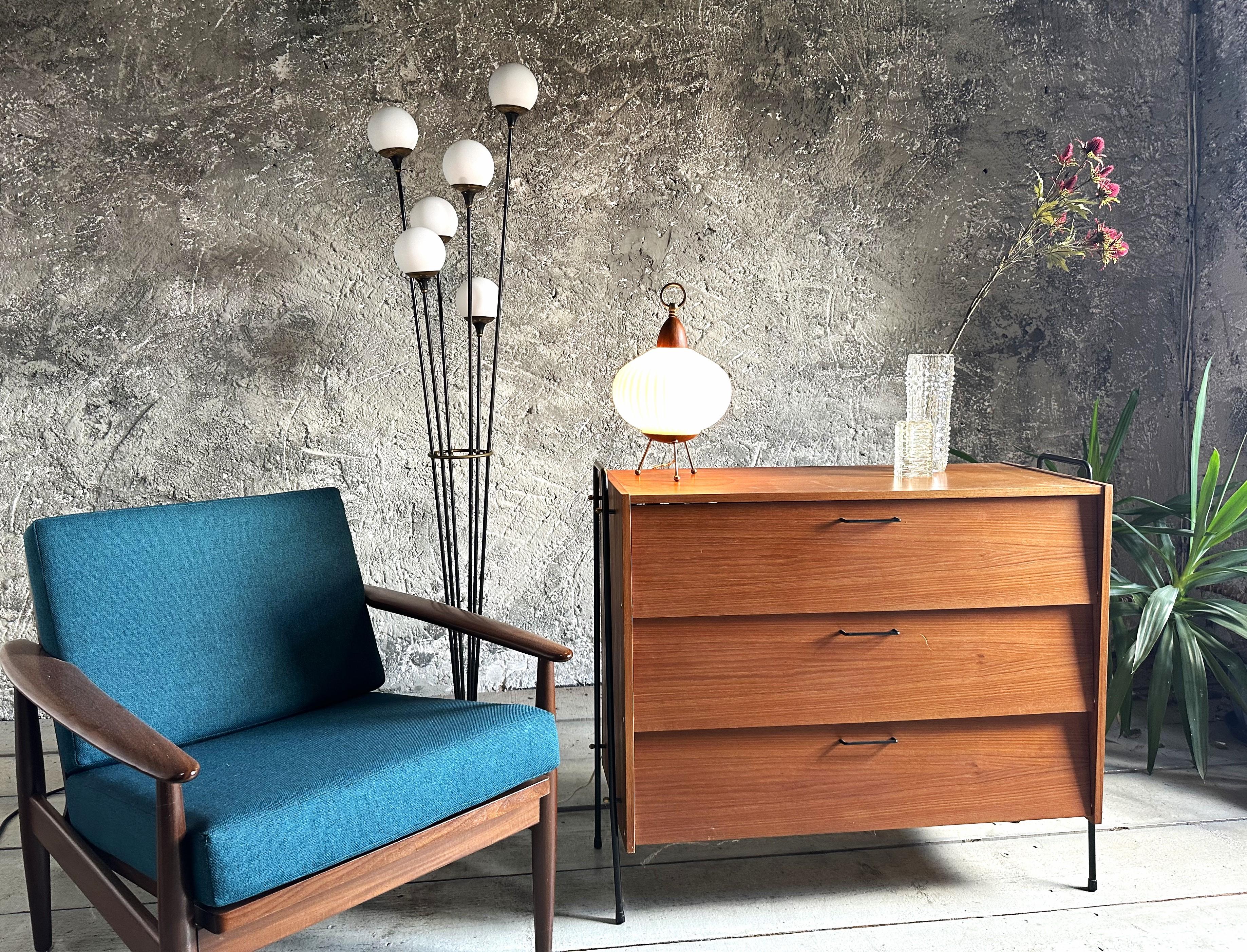 Lampada da scrivania di metà secolo in teak e ottone, Danimarca 1960 in vendita 3