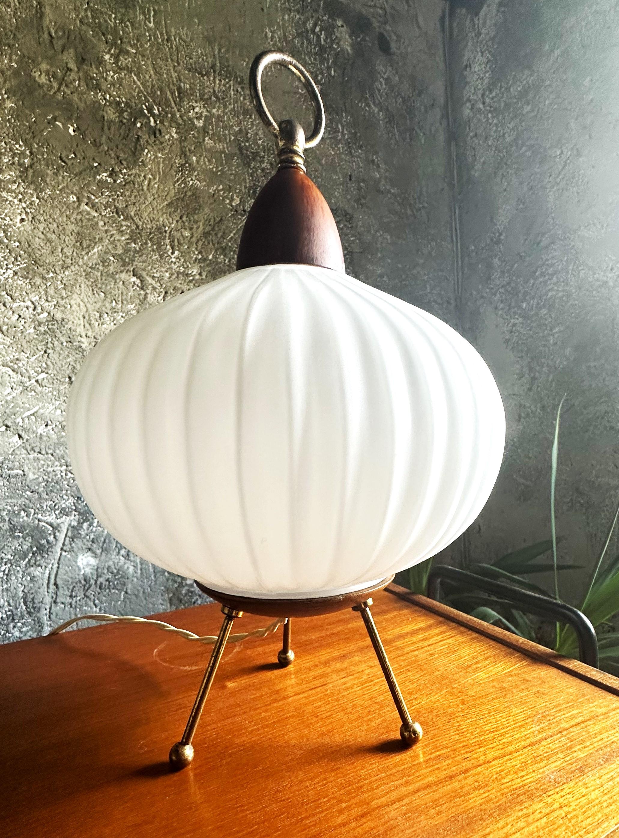 Lampada da scrivania di metà secolo in teak e ottone, Danimarca 1960 in vendita 1