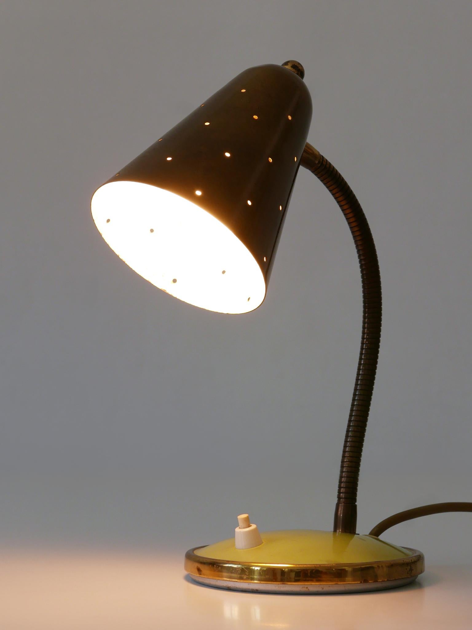 Lampe de bureau ou lampe de table du milieu du siècle par Vereinigte Werkstätten Allemagne 1950s en vente 10