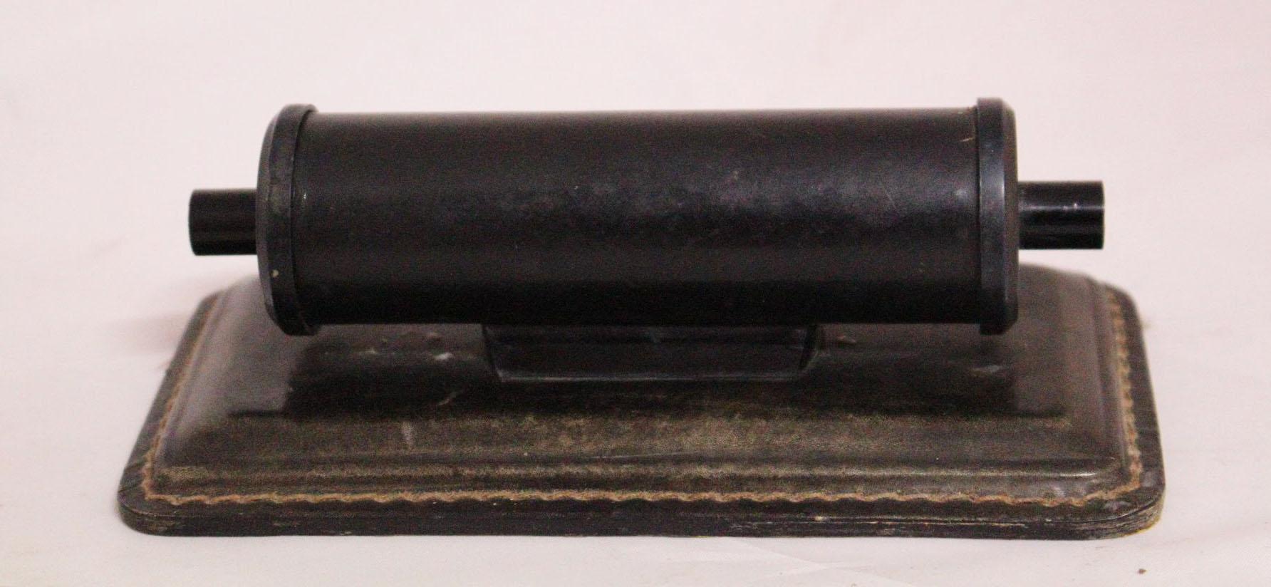 desk pen tray