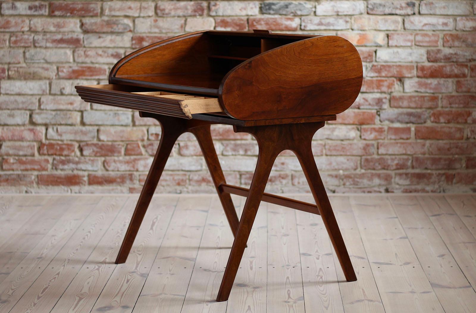 Mid-Century Modern Midcentury Desk with Roll-Top, Walnut Veneer, 1950s, Fully Restored