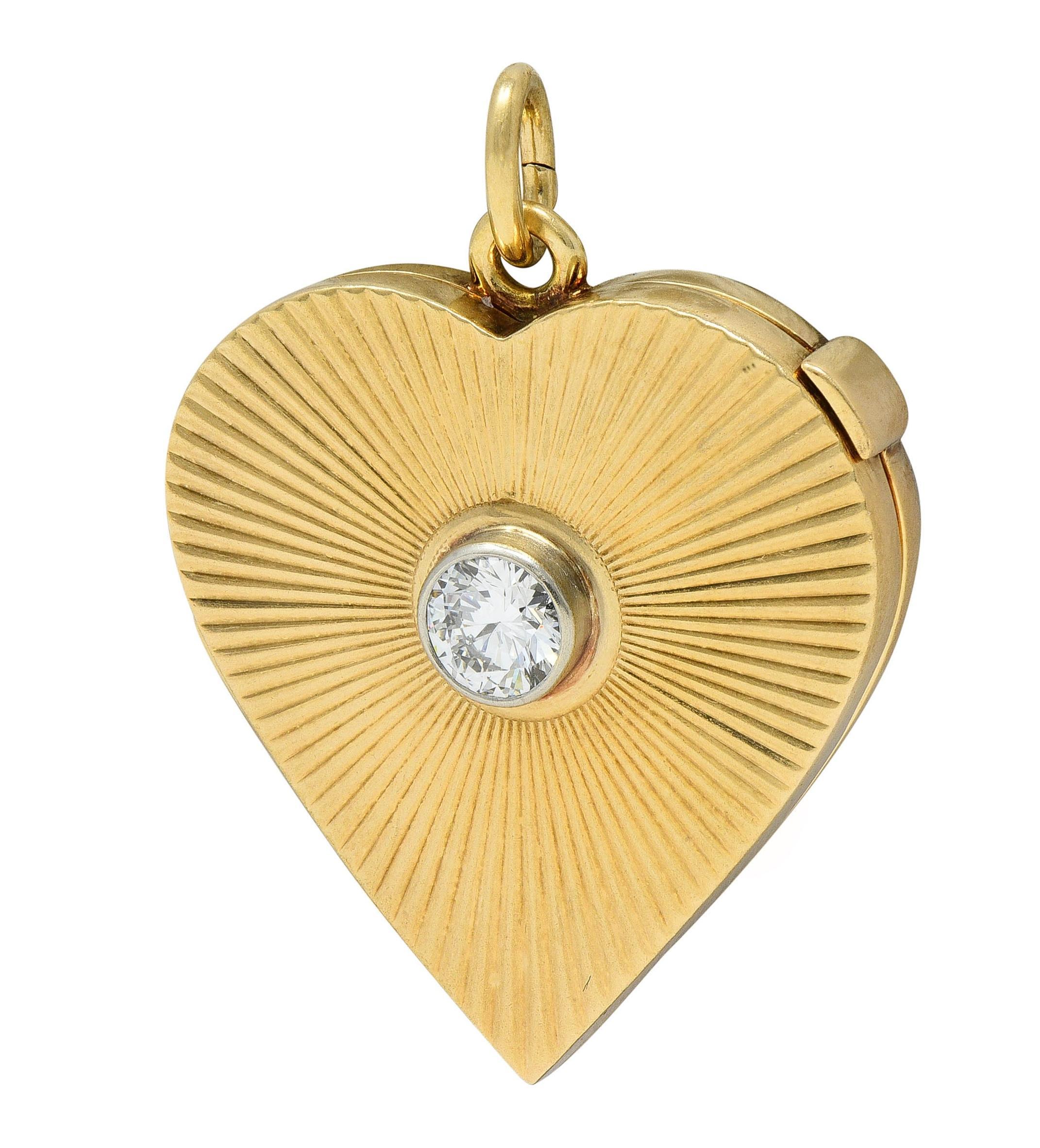 Mid-Century Diamond 14 Karat Yellow Gold Vintage Heart Locket Pendant For Sale 3