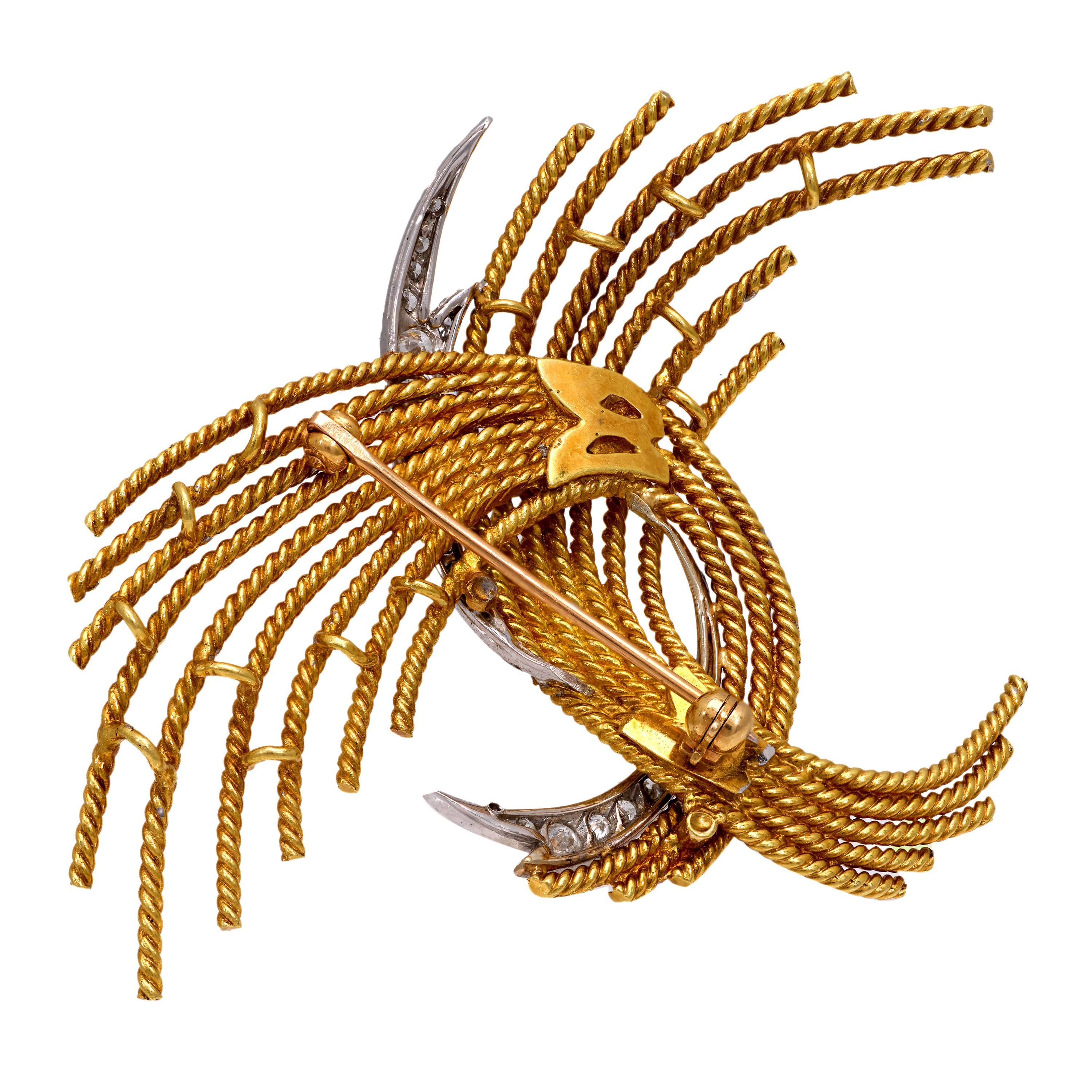 Taglio brillante Mid Century diamond 18k yellow gold spray brooch in vendita