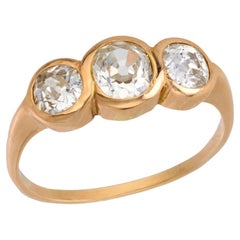 Mid Century diamond 18k yellow gold three stone ring