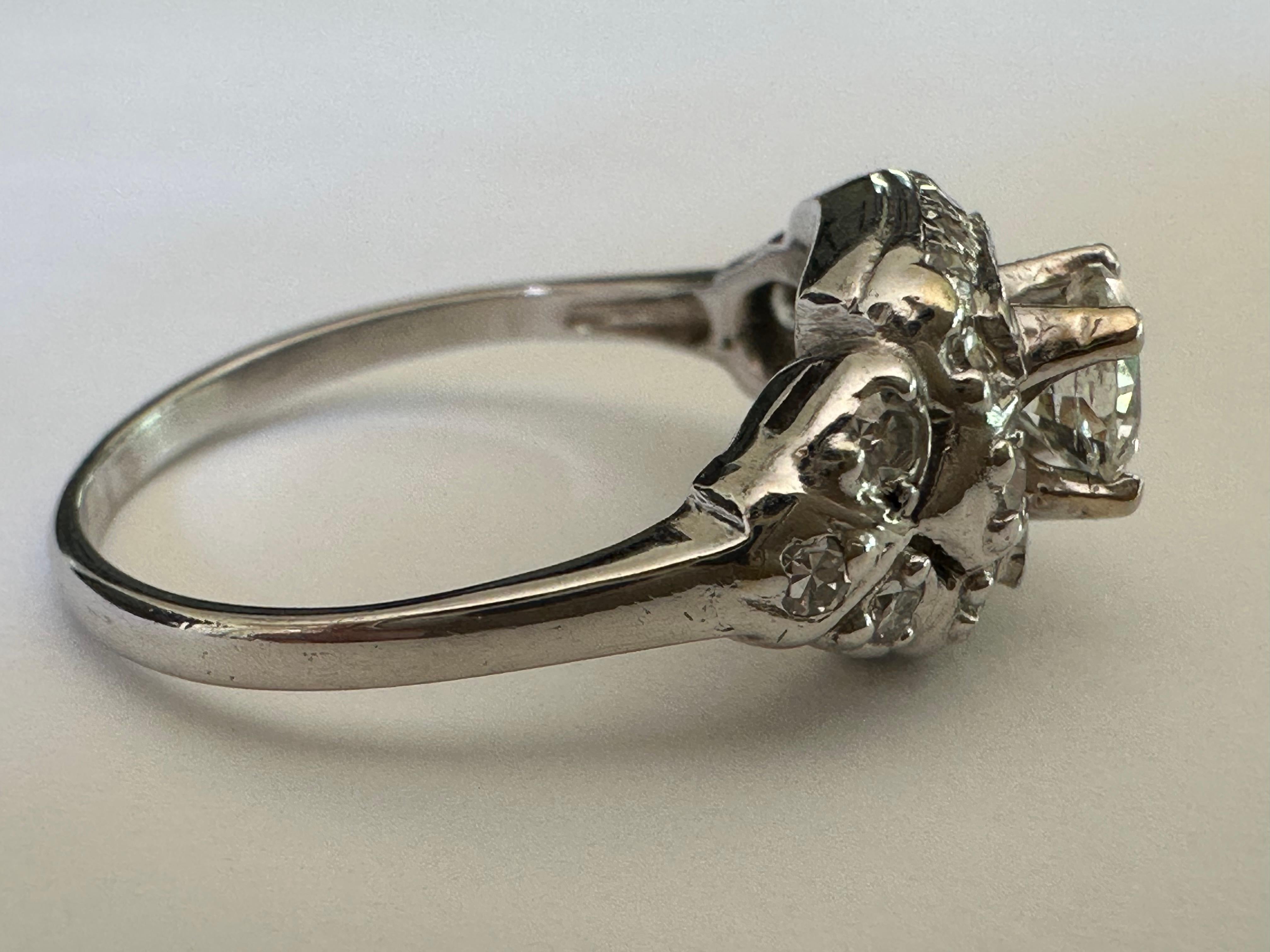 Verlobungsring aus Diamant und Platin aus der Mitte des Jahrhunderts im Zustand „Gut“ im Angebot in Denver, CO