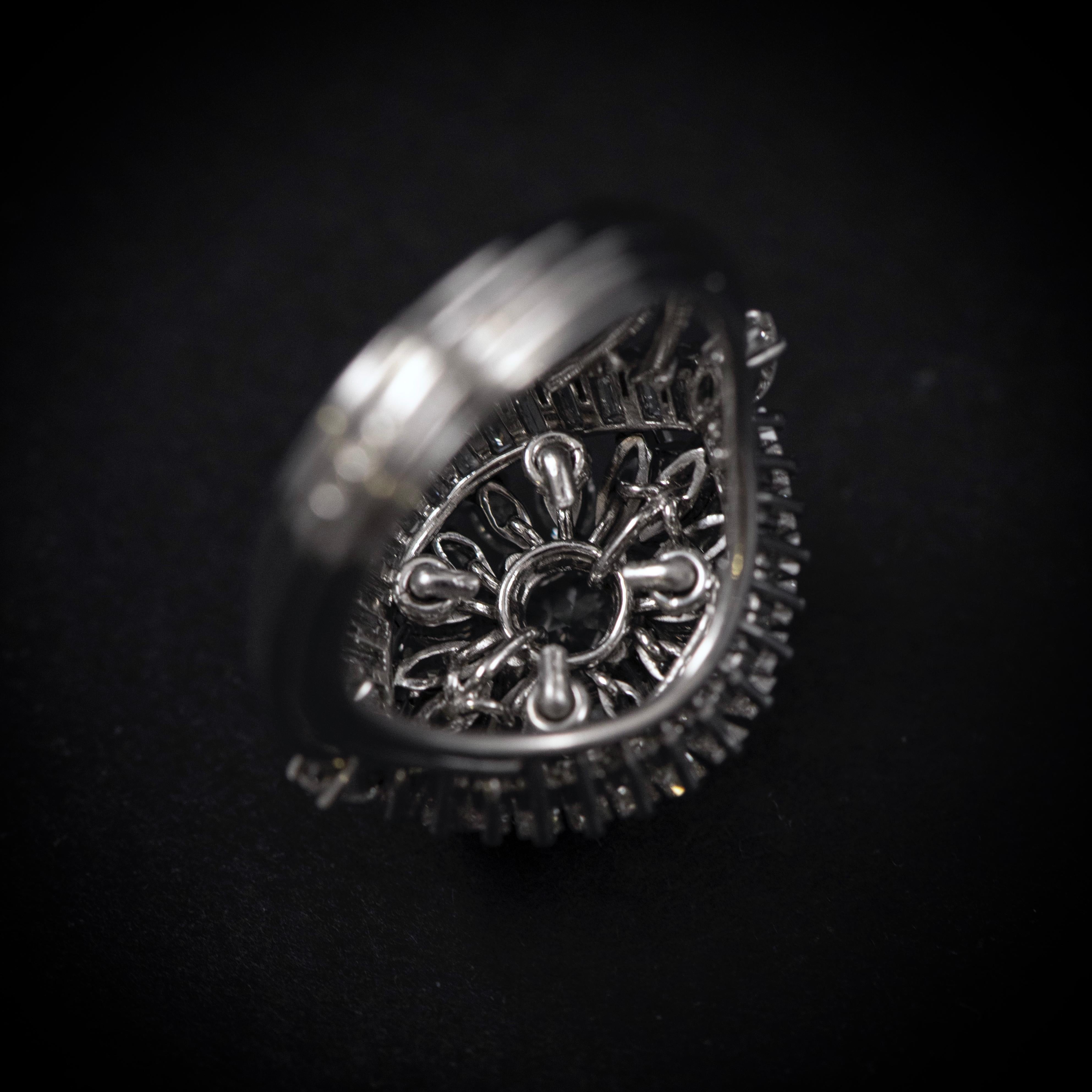 Bague de cocktail Ballerina à diamants en platine du milieu du siècle, années 1950-1960 en vente 2