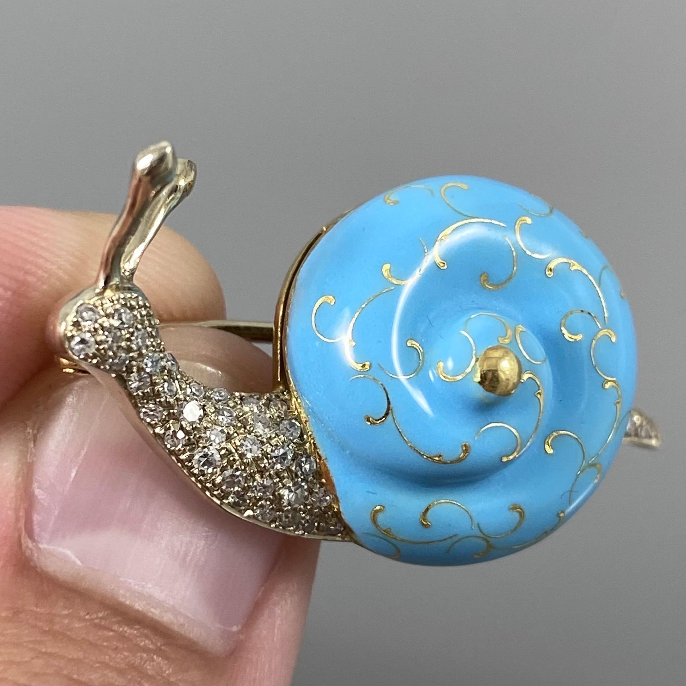 Mid-Century Diamond Blue Enamel Snail Brooch Yellow White Gold Portuguese 1960s In Good Condition In Lisbon, PT