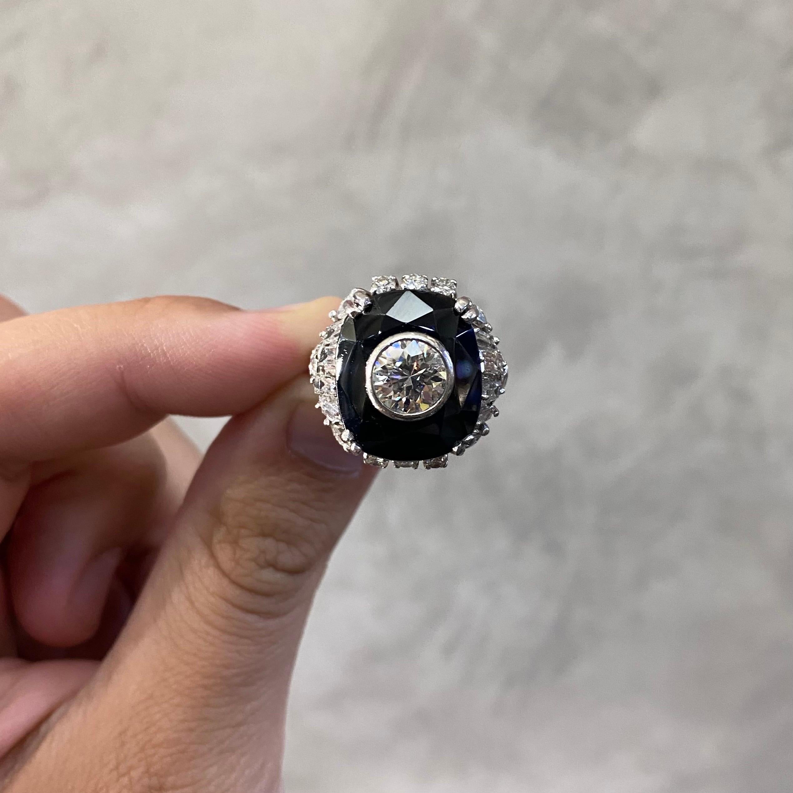 Mid-Century Diamond Blue Sapphire Ballerina Cocktail Ring Platinum 1950s/1960s For Sale 1