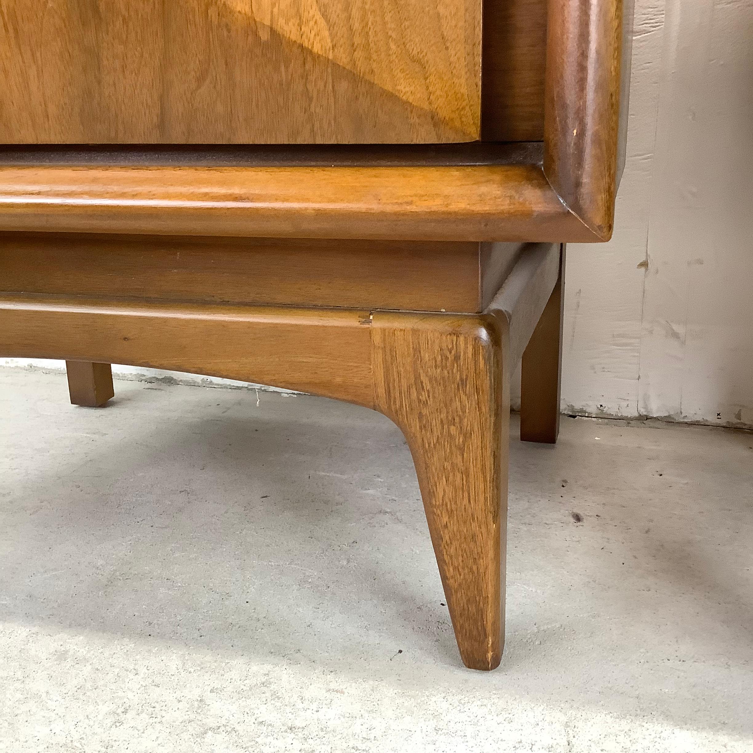 Mid-Century Diamond Front Nightstands by United Furniture 9