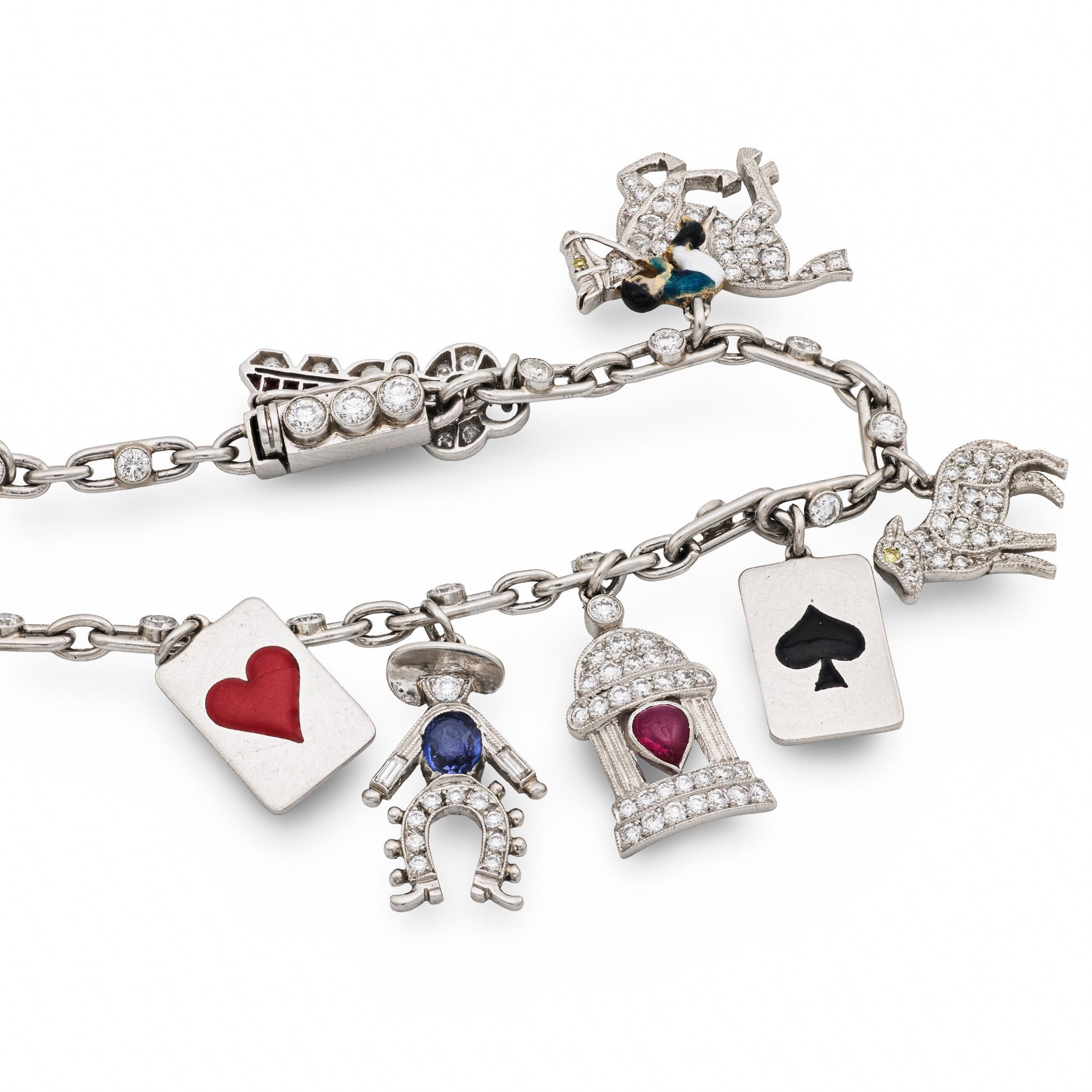 Bracelet à breloques en diamant, pierres précieuses, émail et platine du milieu du siècle dernier en vente 2