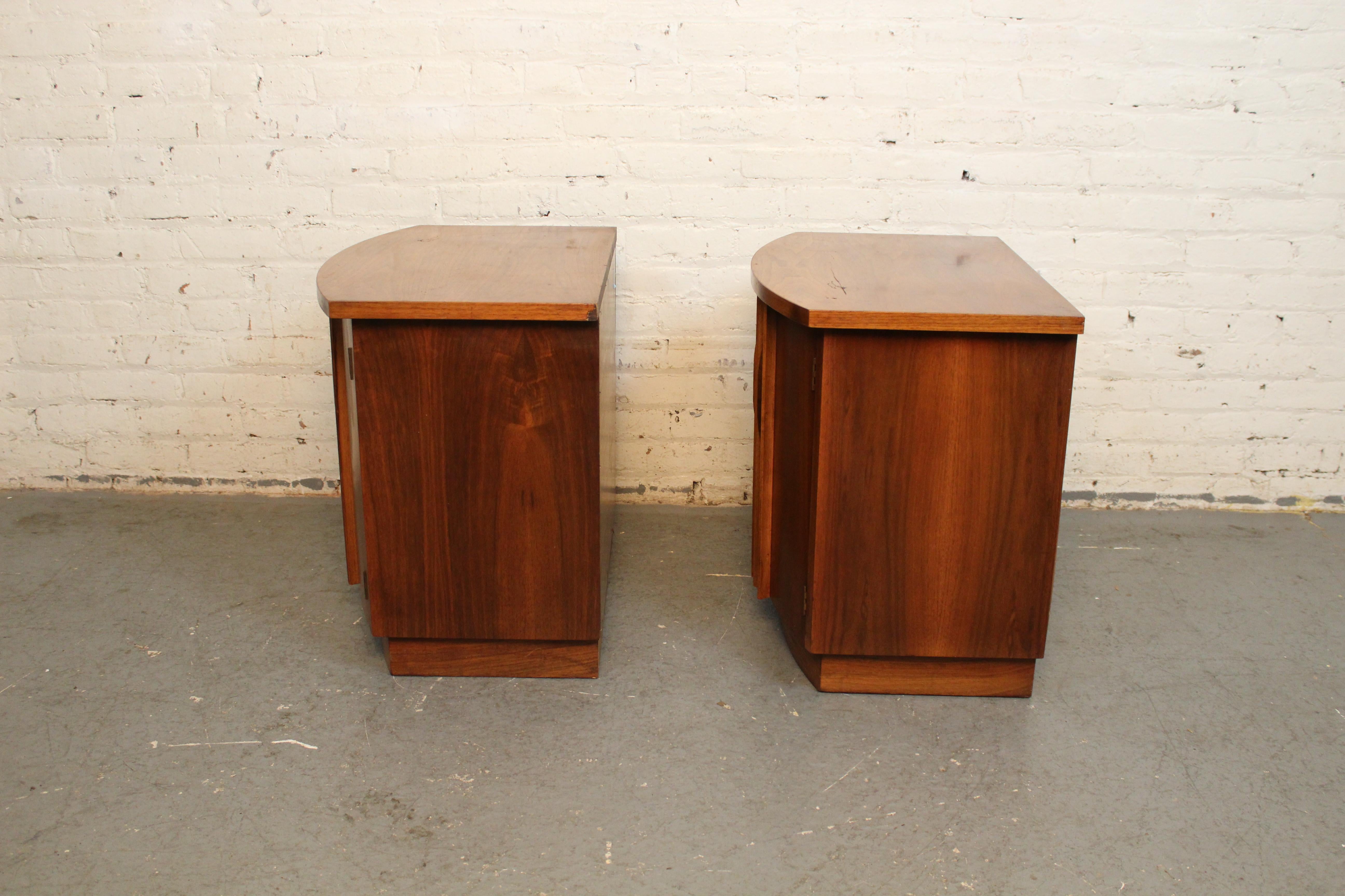 American Mid-Century Diamond Nightstands by Thomasville Furniture For Sale