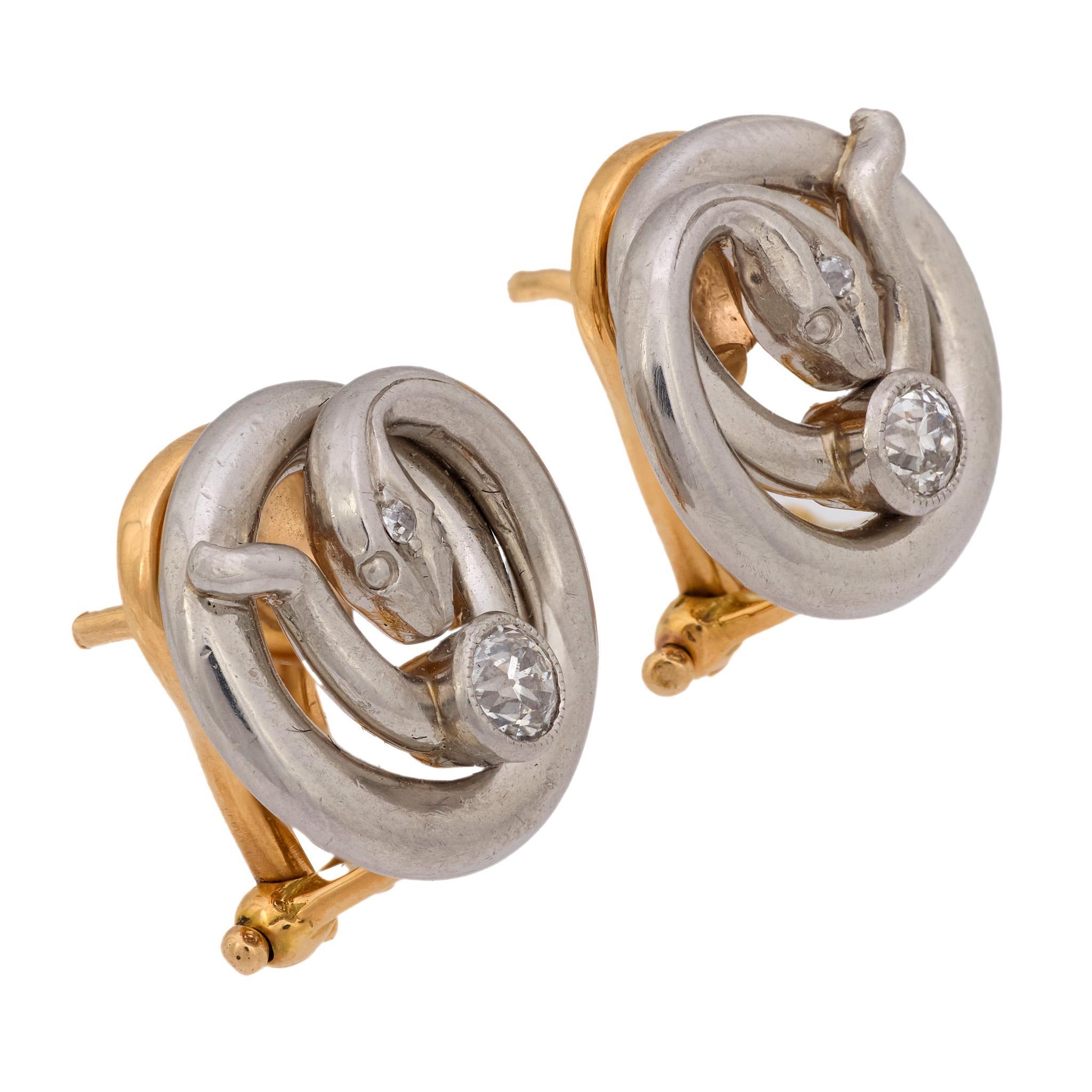 Moderne Boucles d'oreilles clip serpent en diamant, platine et or jaune 18k du milieu du siècle en vente