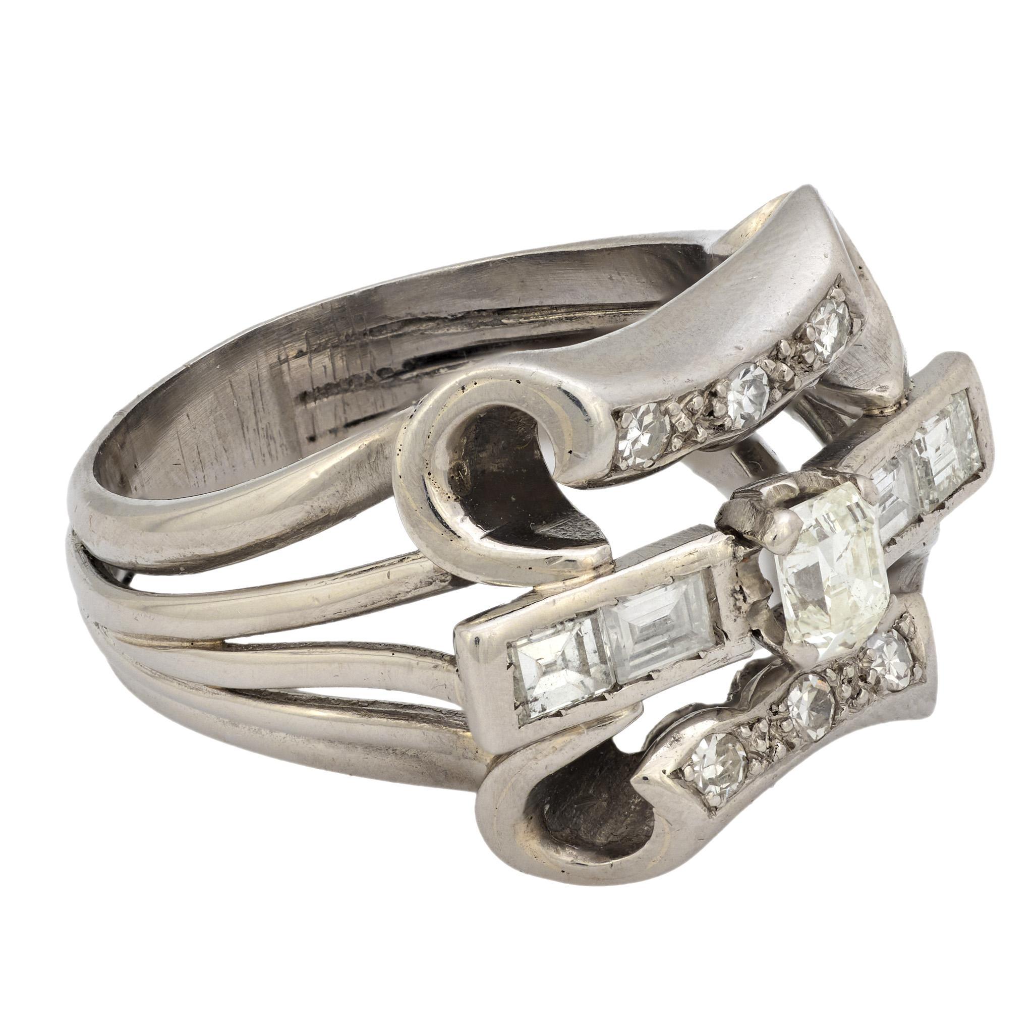 Anillo de cóctel Mid Century diamante platino Moderno en venta