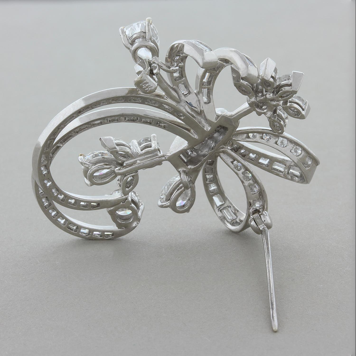 Women's or Men's Midcentury Diamond Platinum Pin Brooch For Sale