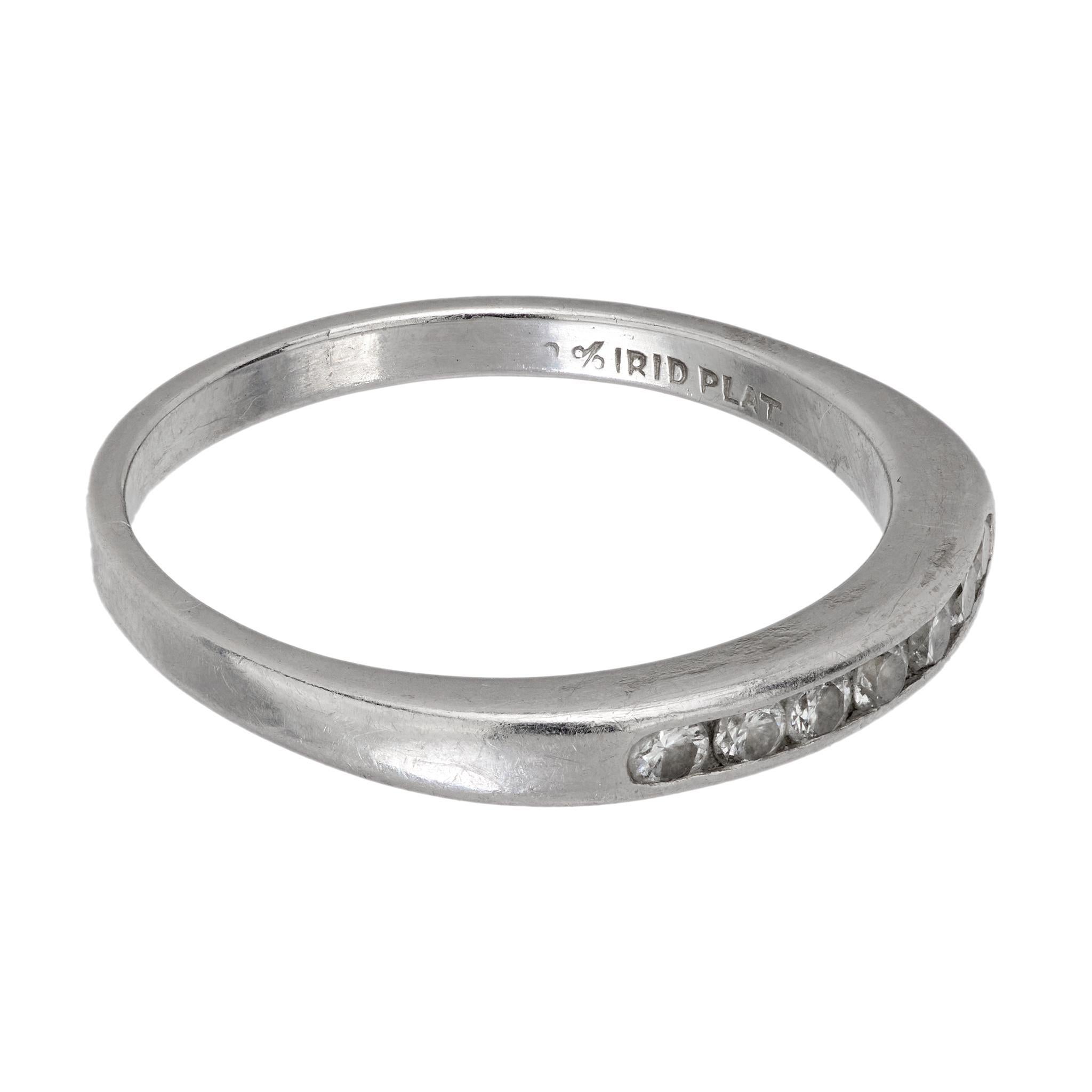 Diamant-Platin-Trauring aus der Mitte des Jahrhunderts (Moderne) im Angebot