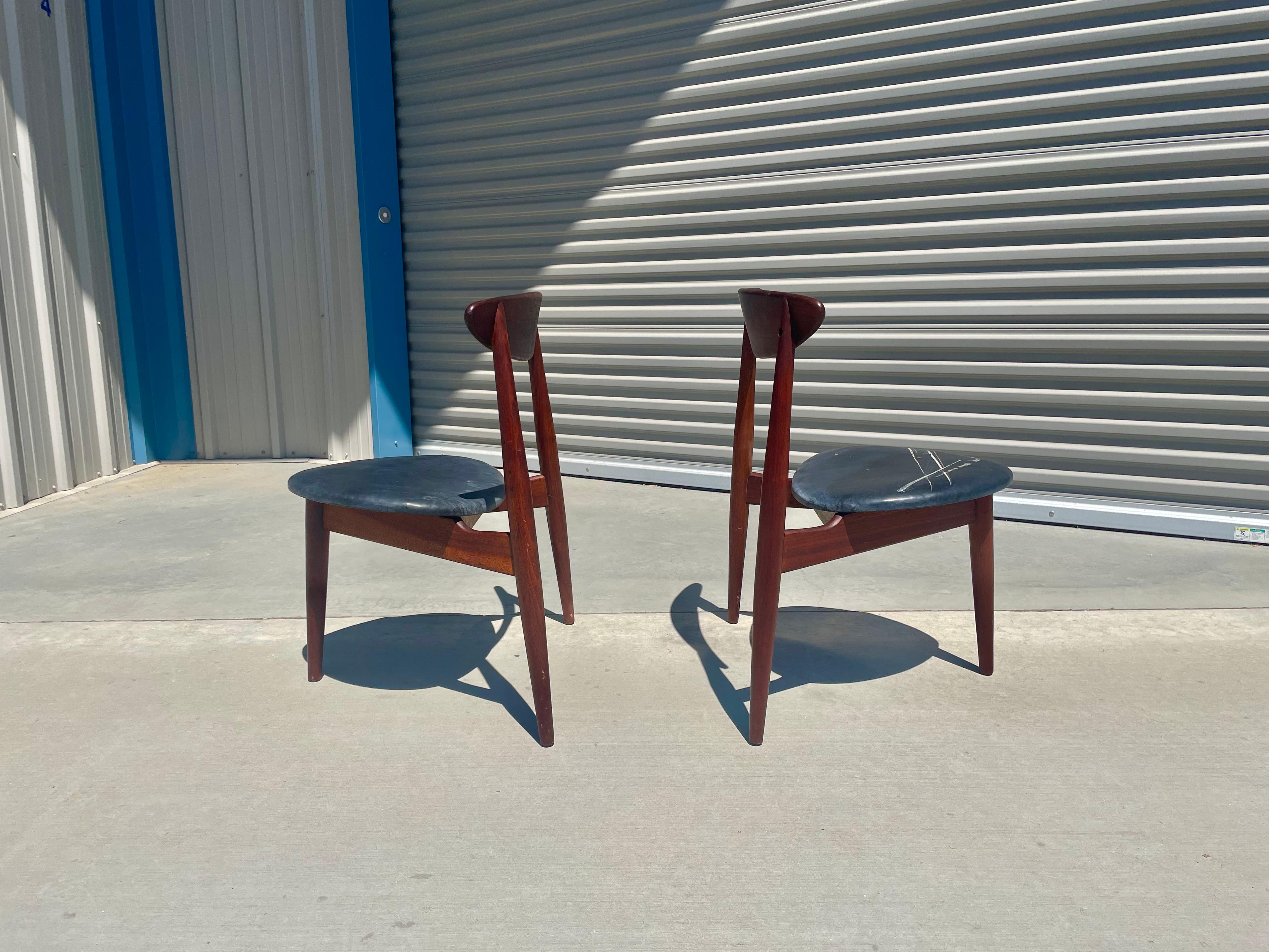 Late 20th Century Midcentury Diamond Shape Chairs For Sale