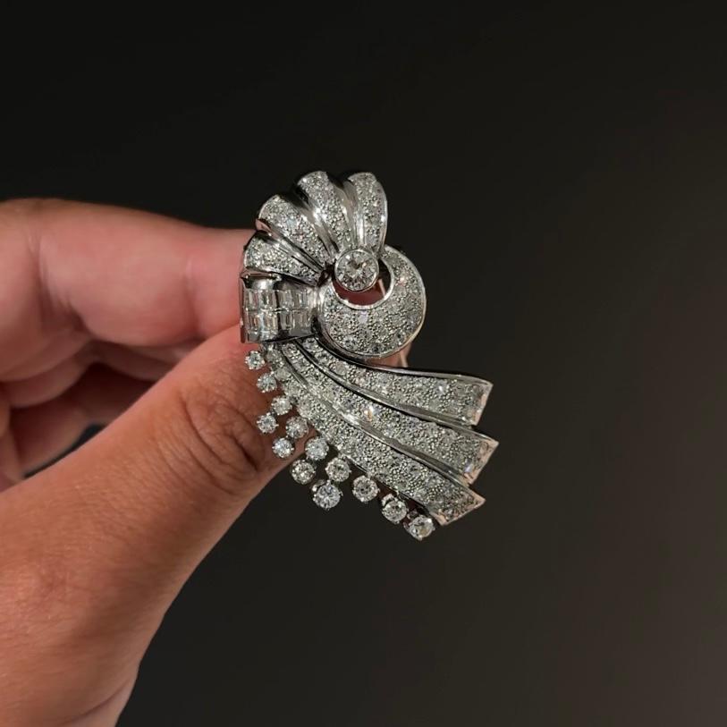 Mid-Century Diamond Swirl Double-Clip Brooch Convertible Platinum 1950s 1960s For Sale 5