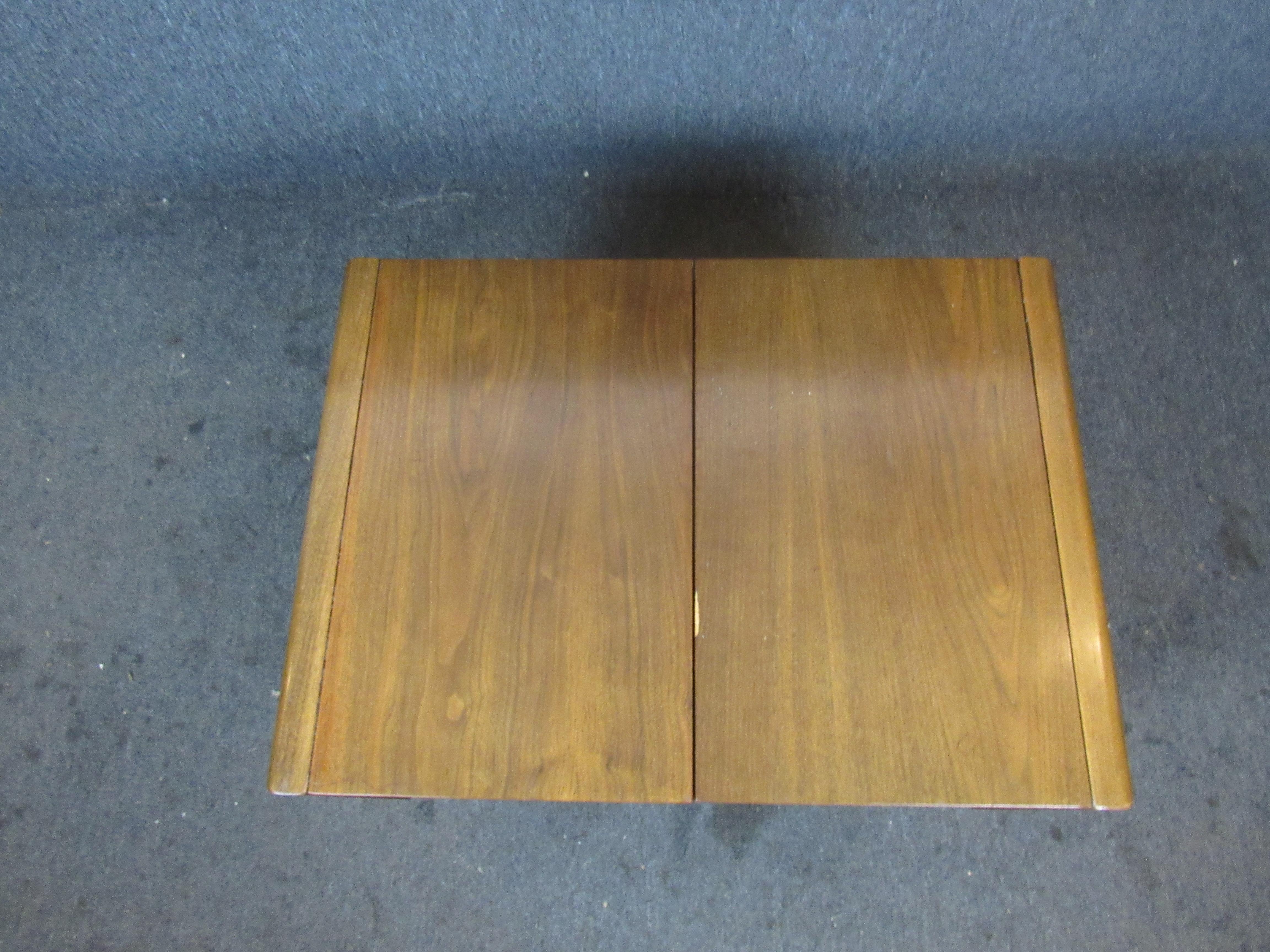 Midcentury Diamond Tables by United For Sale 1