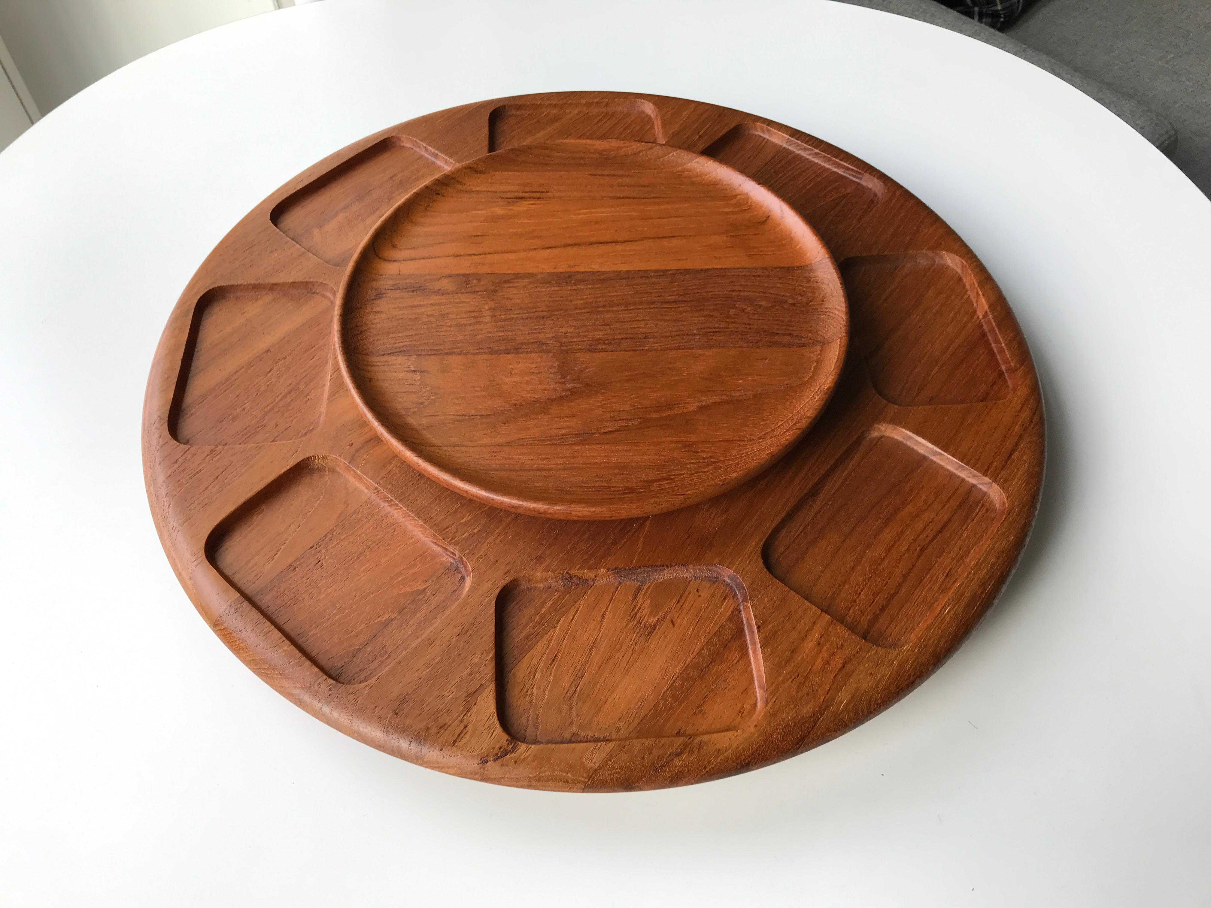 Mid-Century Digsmed Lazy Susan Massiv Teak Tablett im Angebot 3