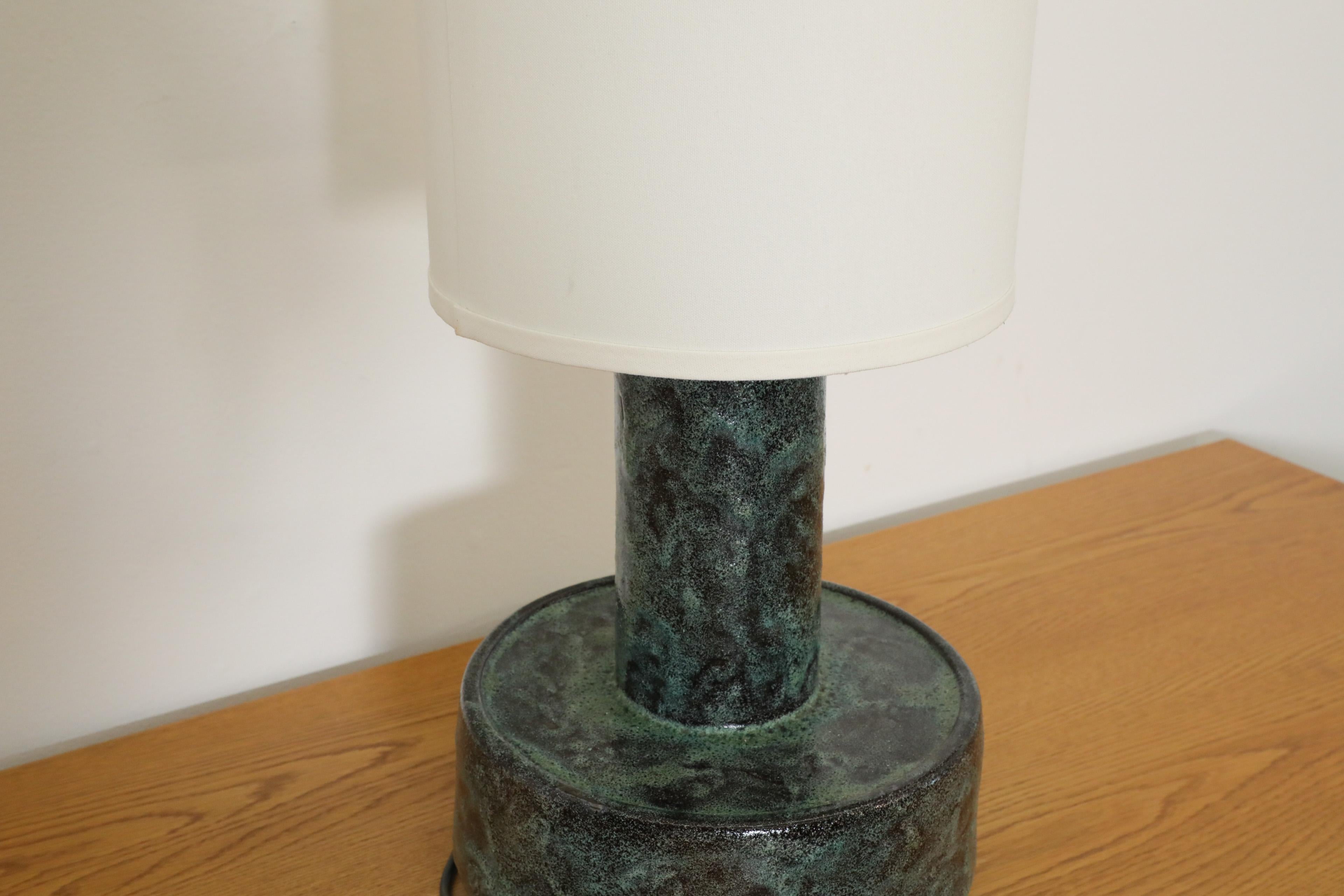 Mid-Century Dijkstra Lampen Green Lava Ceramic Table or Floor Lamp w/ Tall Shade For Sale 2