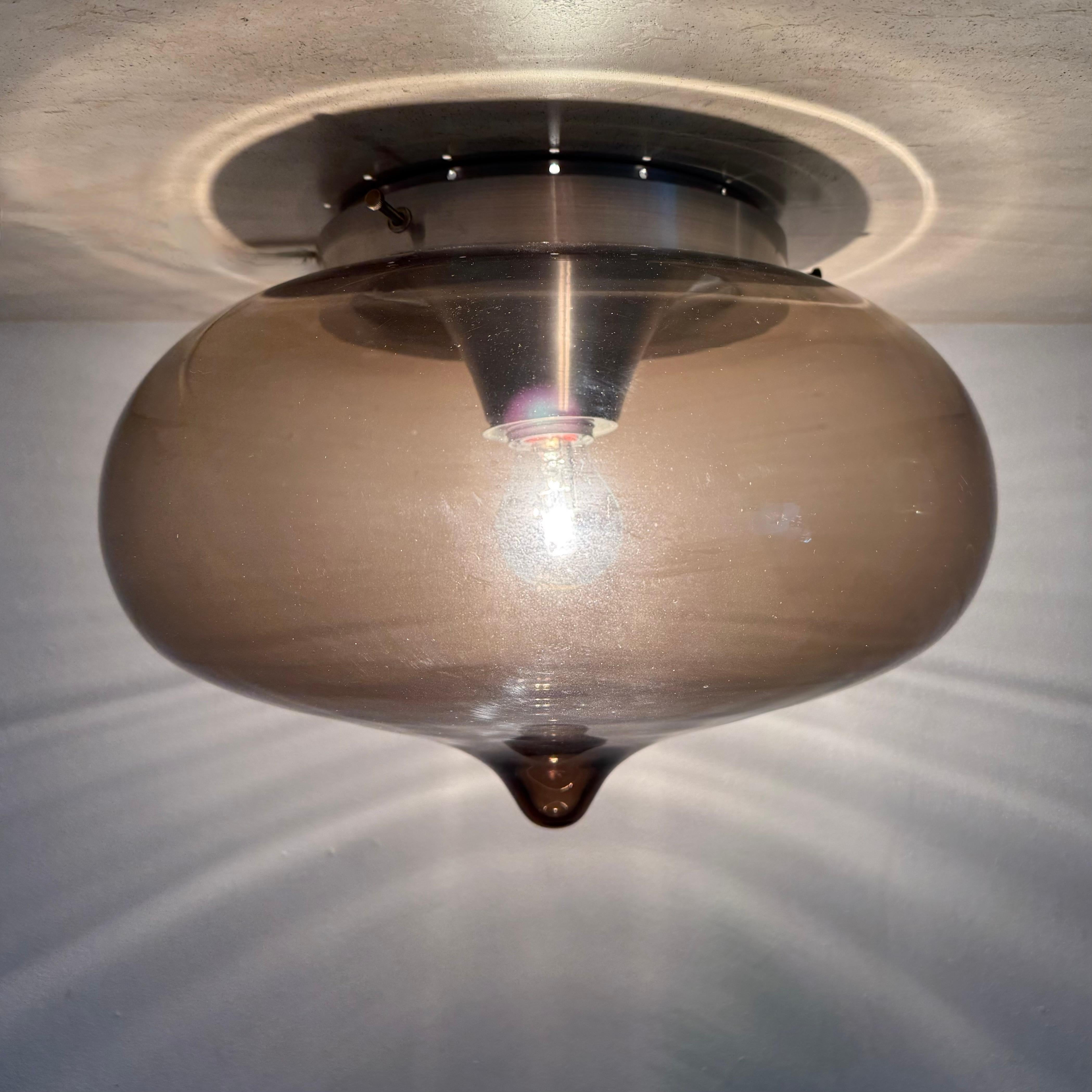 Lámpara de techo de cristal ahumado Dijkstra de mediados de siglo space age, años 70 Moderno de mediados de siglo en venta