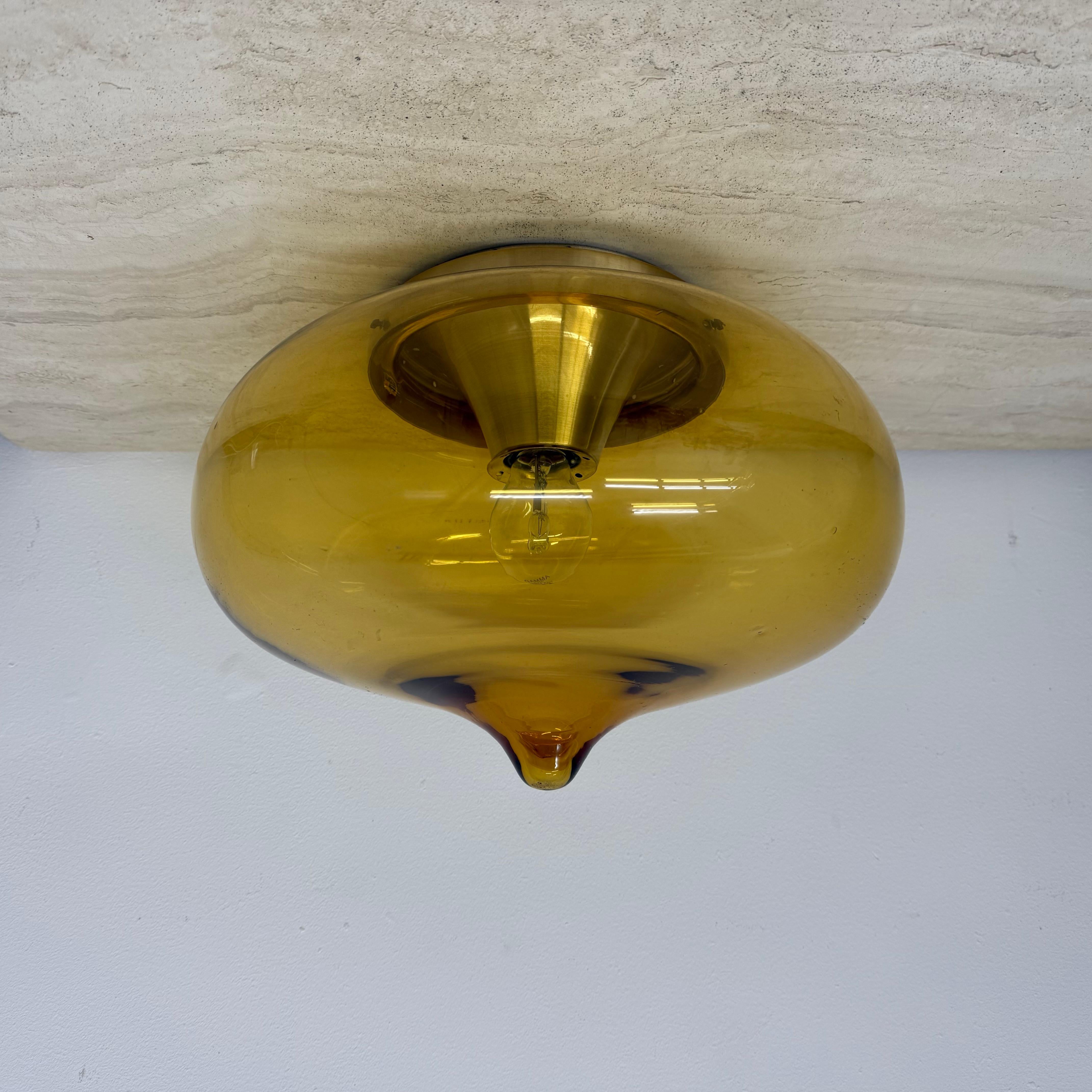 Plafonnier en verre jaune Dijkstra du milieu du siècle, âge de l'espace, années 1970 Bon état - En vente à Delft, NL