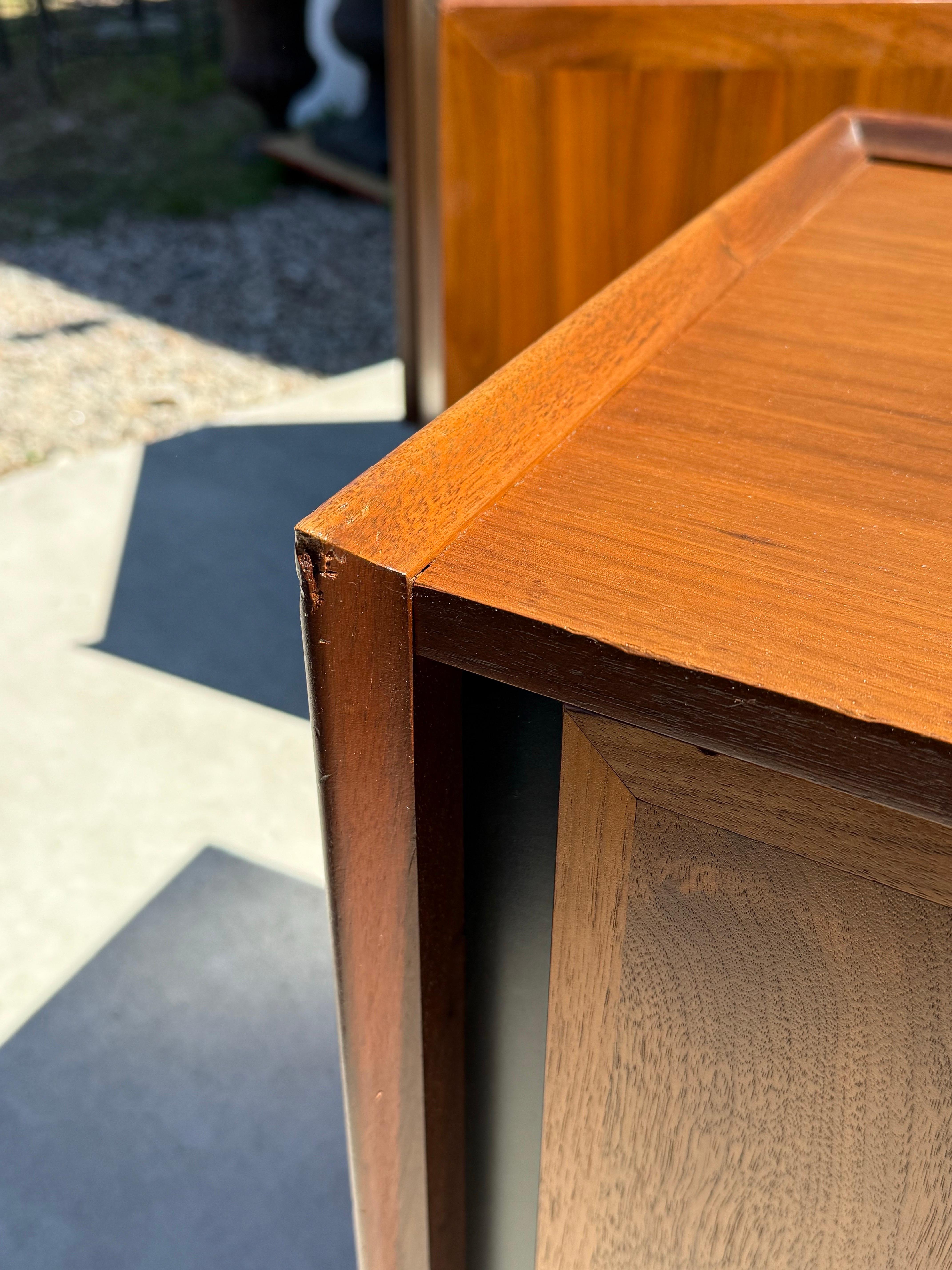 Mid-Century Dillingham 'Espirit' Nachttische - ein Paar 7