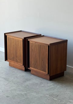 Mid-Century Dillingham ‘Espirit’ Nightstands - a Pair