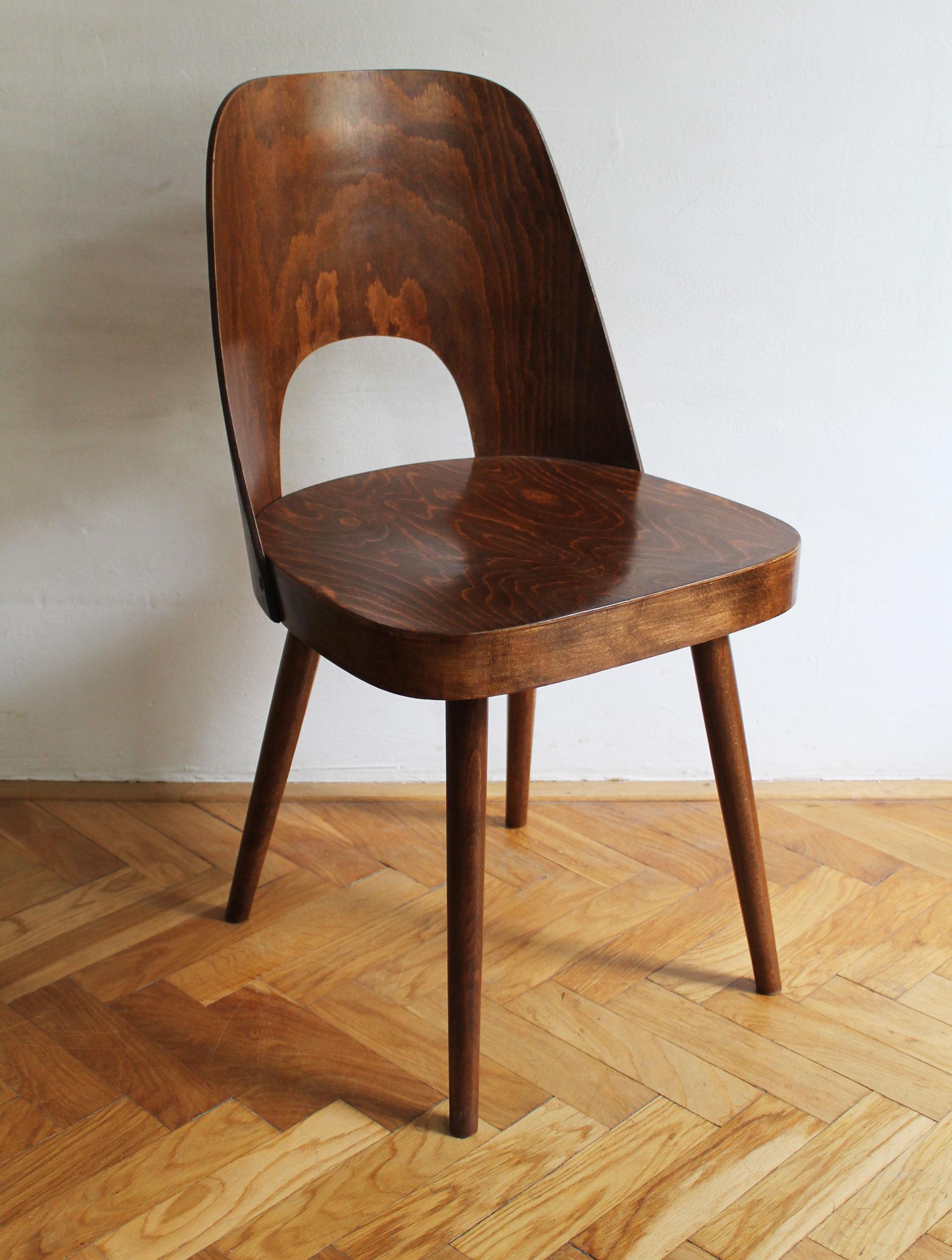 An original pair of Mid Century dining chair designed by Oswald Haerdtl and produced by the Ton Furniture company in their factory in former Czechoslovakia.

Oswald Haerdtl is considered as one of the most influential Austrian Architects of the 20th