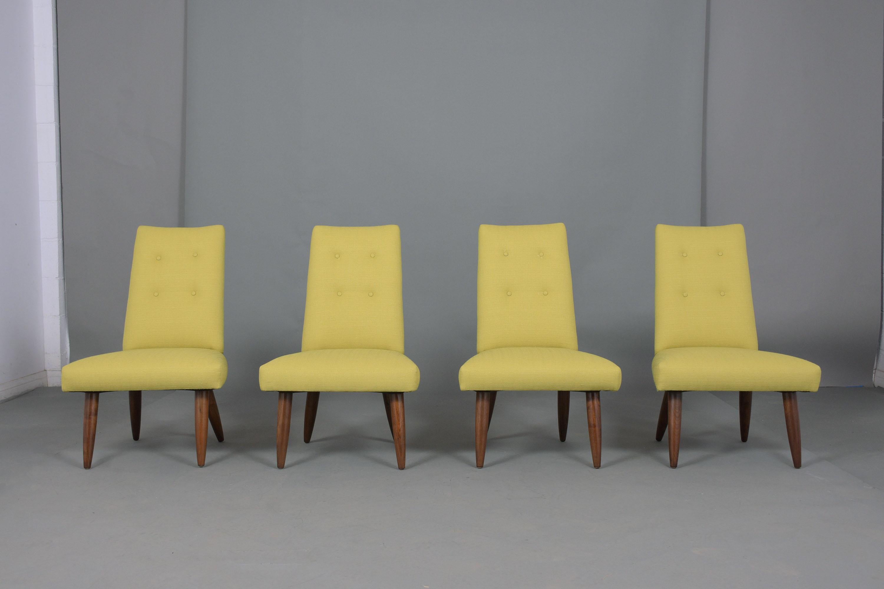 Américain Ensemble de quatre chaises de salle à manger danoises modernes tapissées en vente