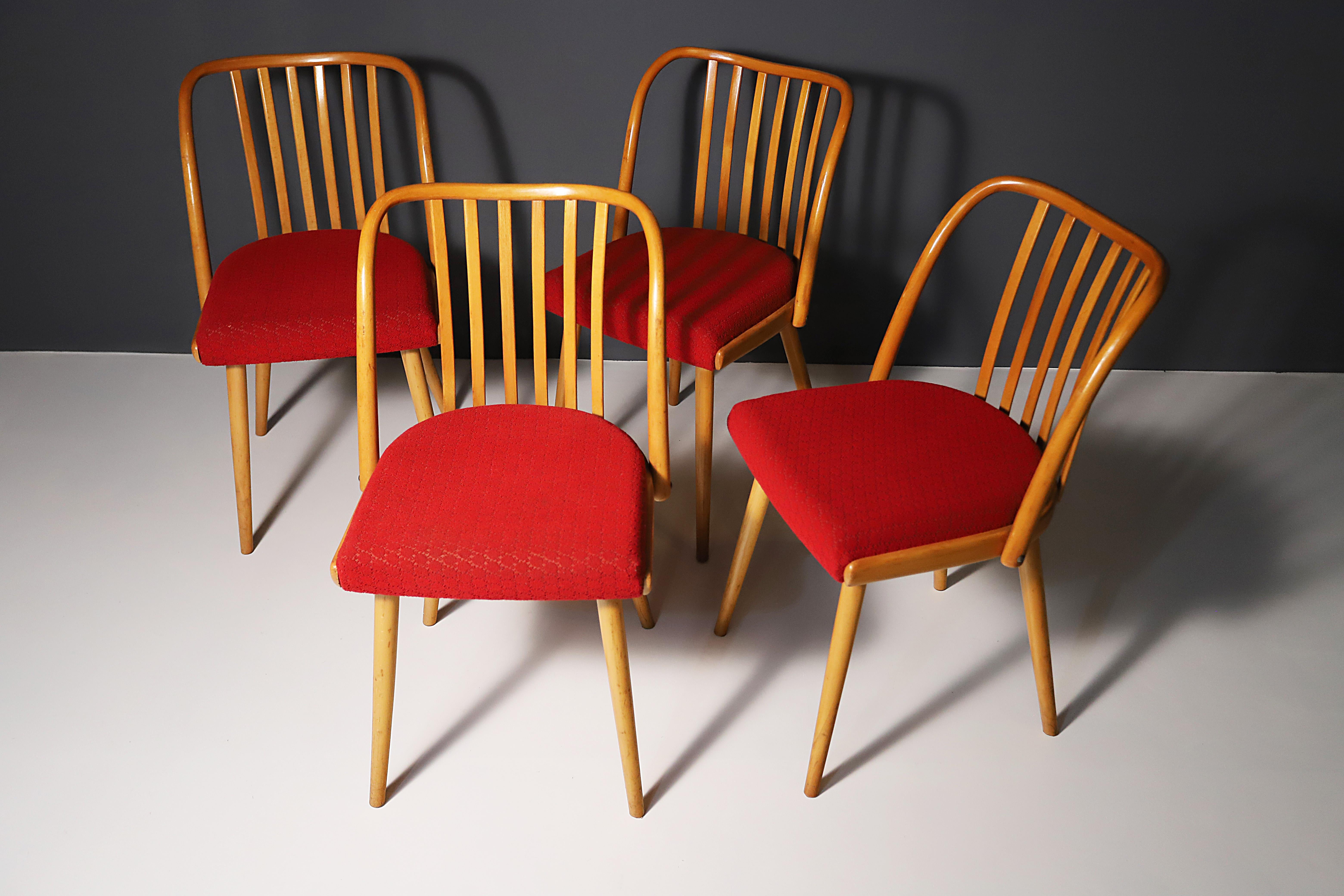 Mid-Century Modern Chaises de salle à manger du milieu du siècle par Antonín Šuman, 1960, ensemble de 4 en vente