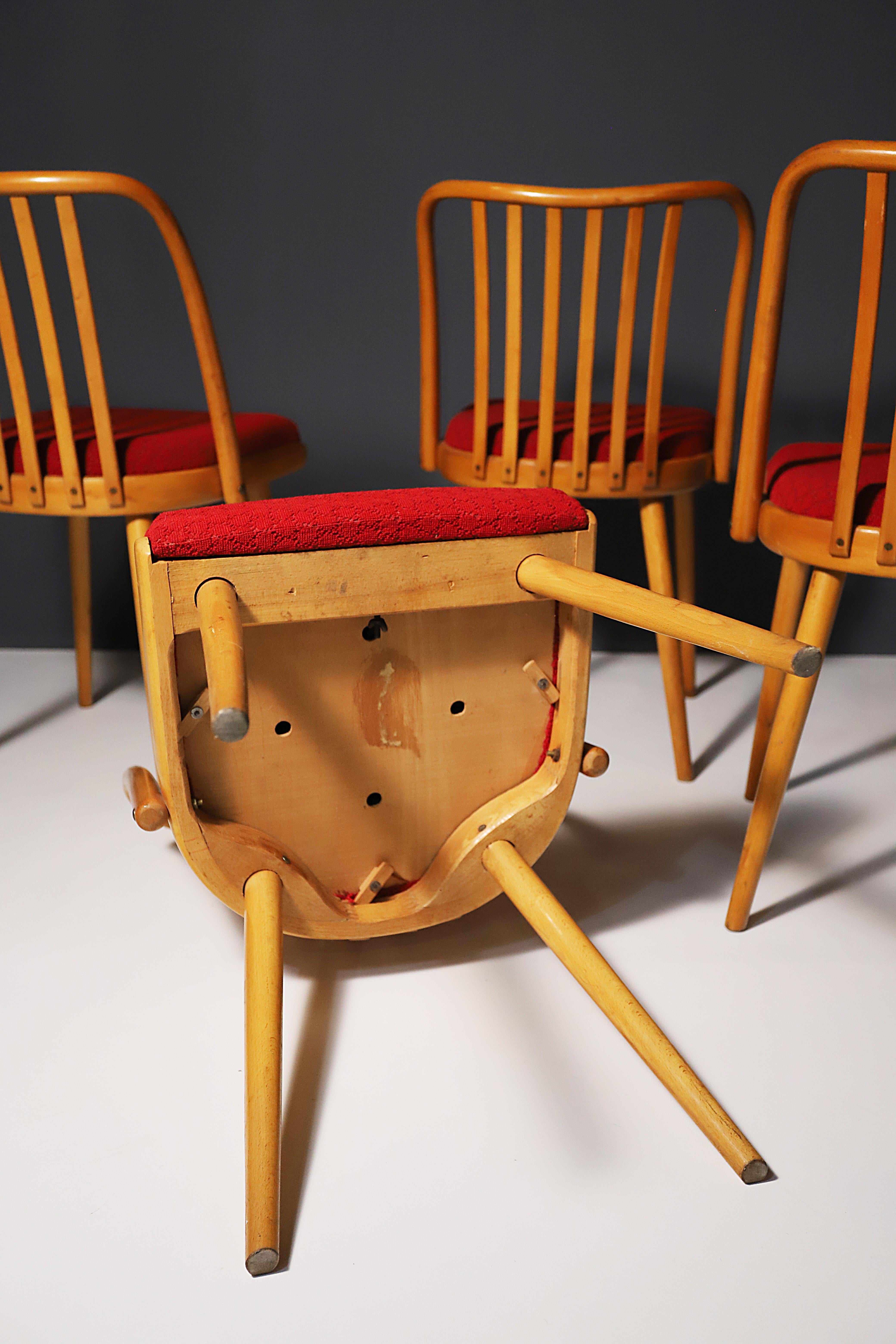Tissu Chaises de salle à manger du milieu du siècle par Antonín Šuman, 1960, ensemble de 4 en vente