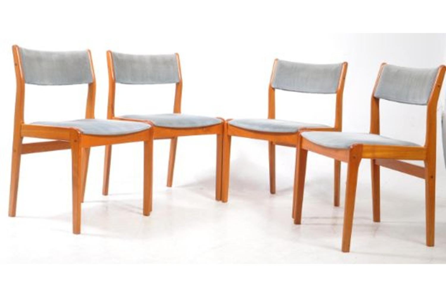 Mid Century Dining Chairs by Farstrup  set of 4 For Sale 3