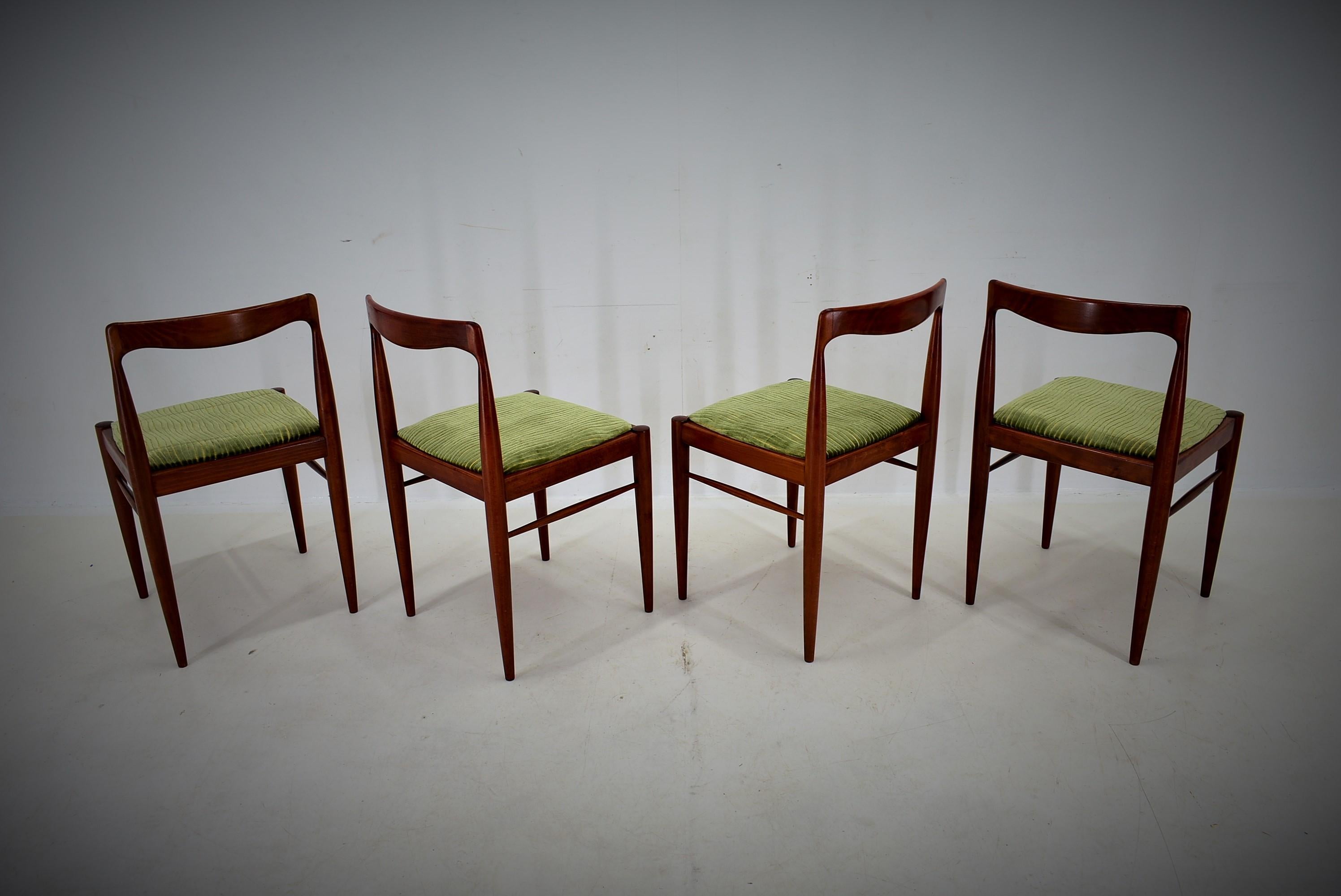 Mid-Century Dining Chairs by Karel Vyčítal, 1960's For Sale 8