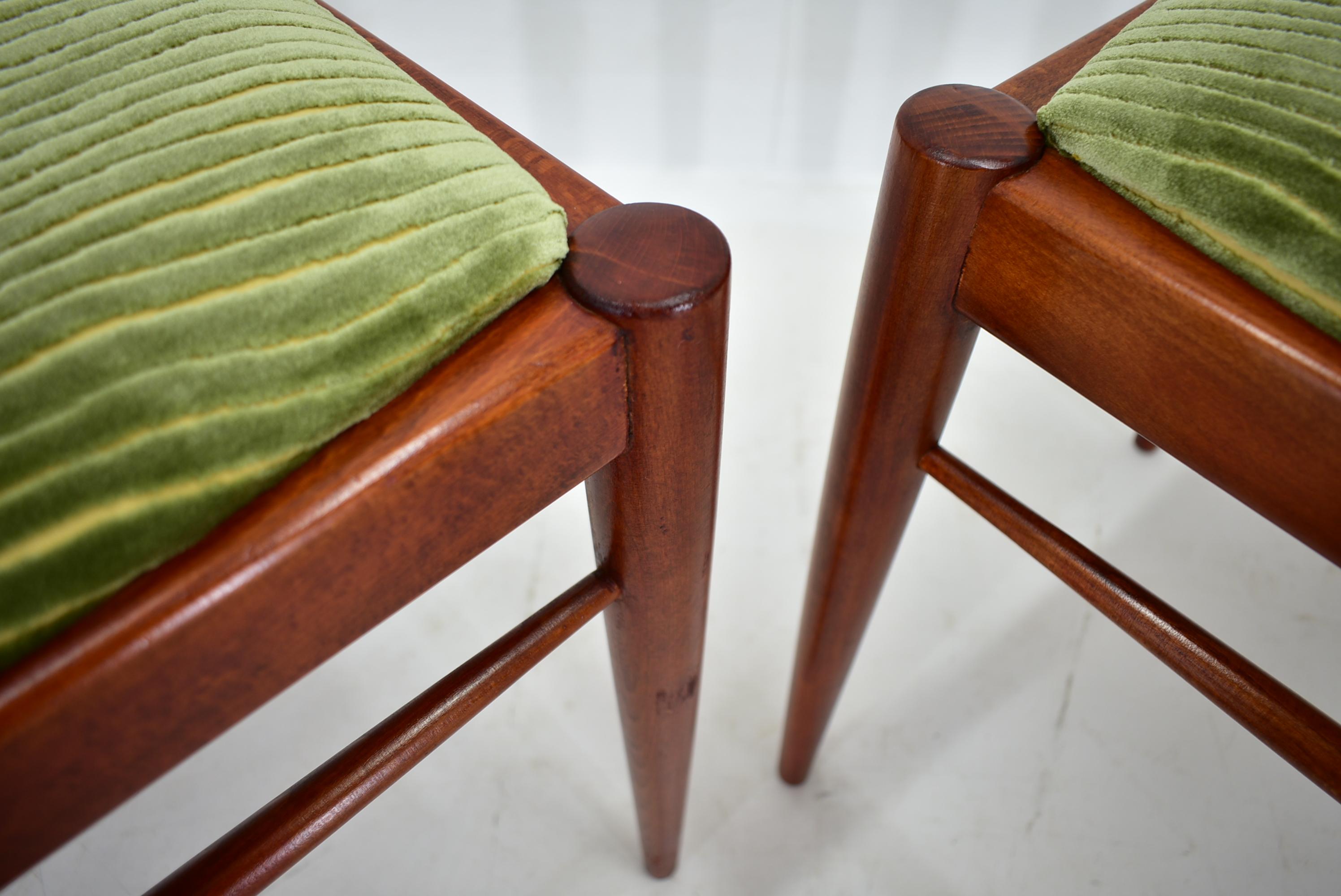 Mid-Century Dining Chairs by Karel Vyčítal, 1960's For Sale 12