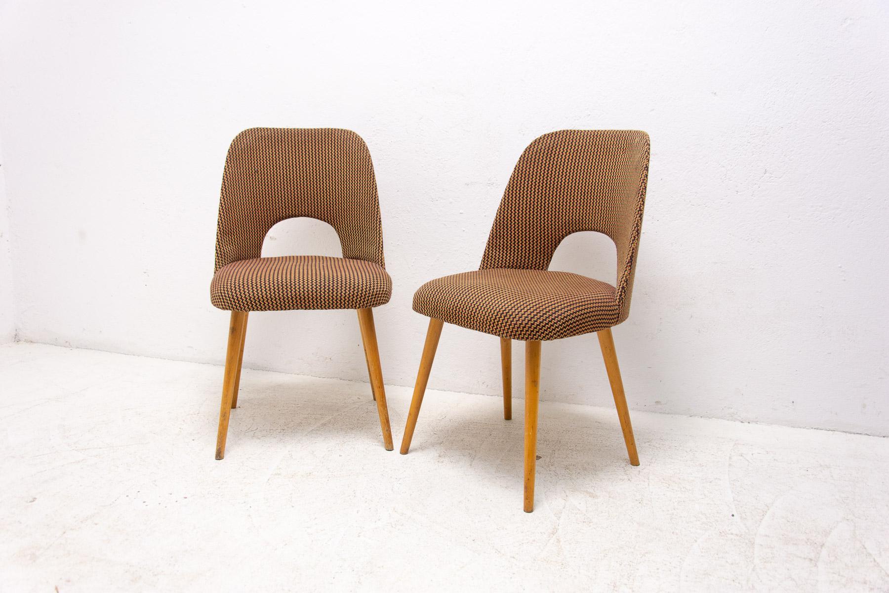  Mid century dining chairs by Radomír Hofman, 1960´s, set of 2 In Good Condition For Sale In Prague 8, CZ