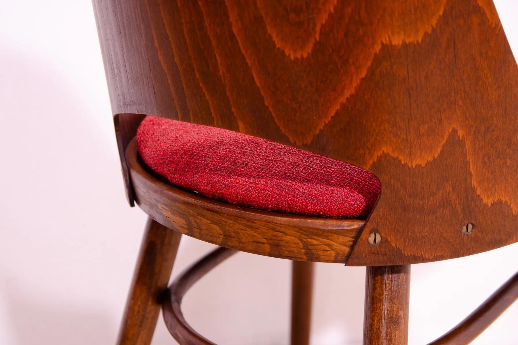 Sillas de comedor Mid Century de Radomír Hofman, años 60, set de 4 en Bueno estado para la venta en Prague 8, CZ