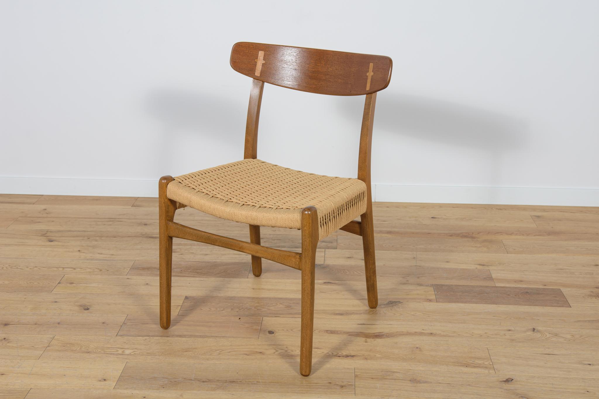 Mid Century Dining Chairs CH23  by Hans J. Wegner for Carl Hansen & Søn. For Sale 3