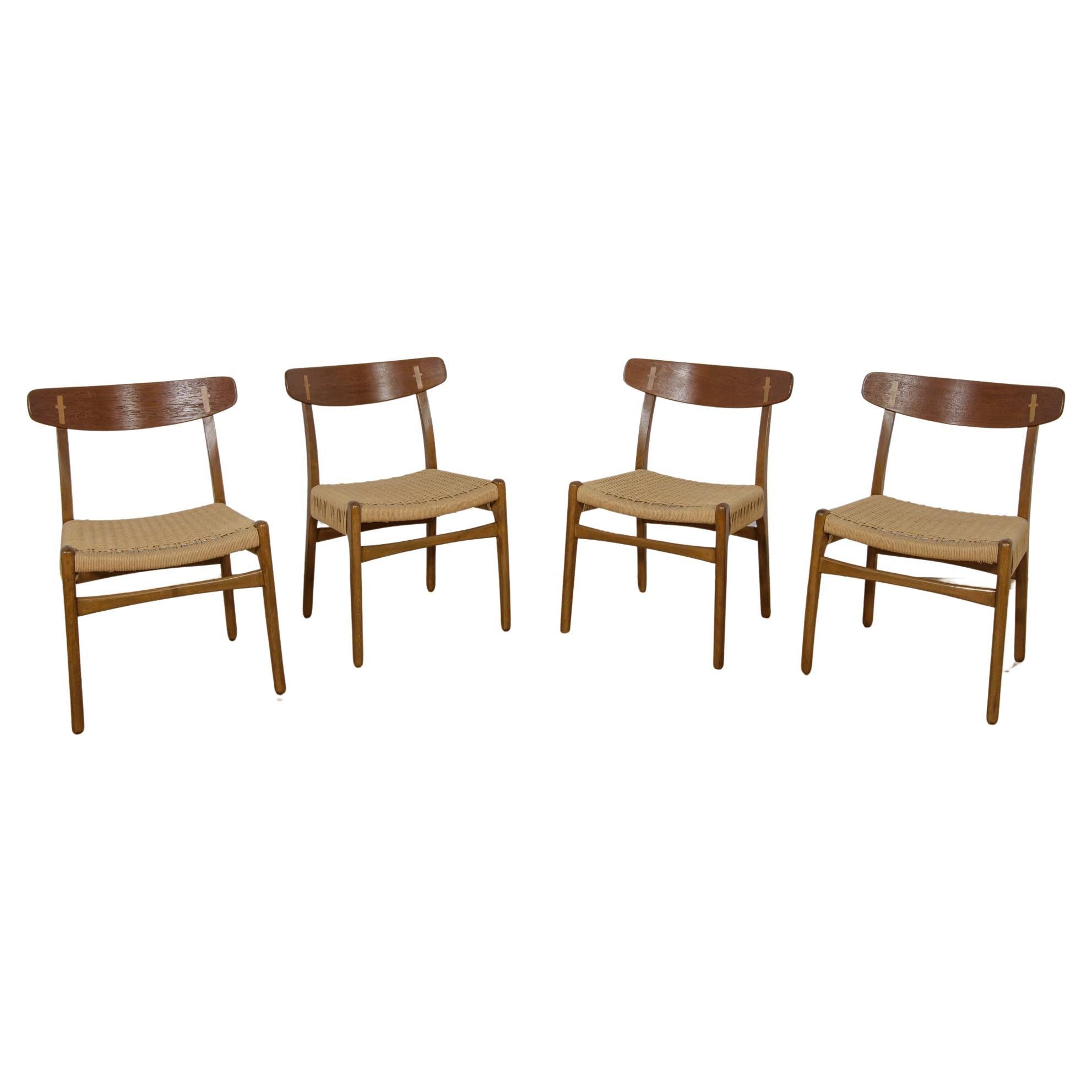 Chaises de salle à manger du milieu du siècle CH23  par Hans J. Wegner pour Carl Hansen & Søn. en vente