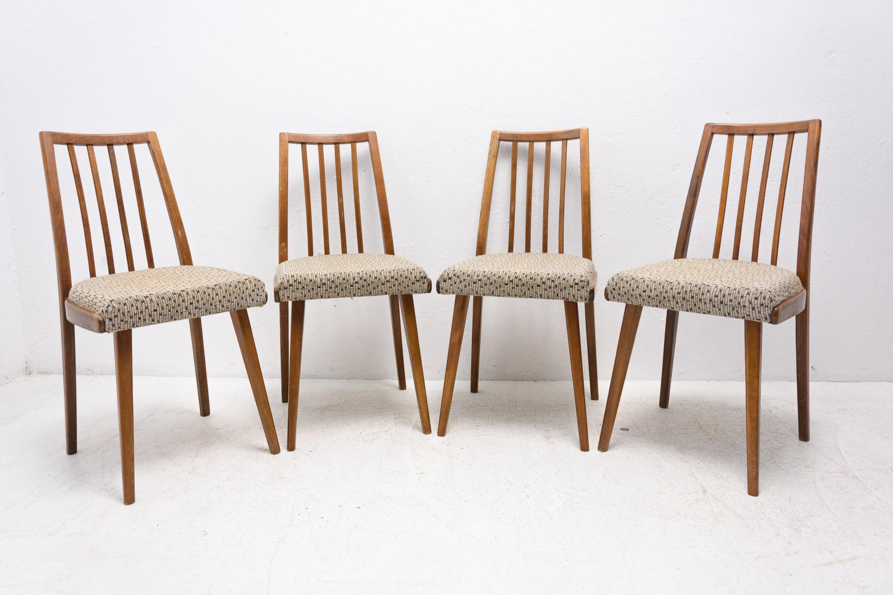 These dining chairs were made in the former Czechoslovakia in the 1960´s. The structure is made of beech wood. The chairs are fully functional and are in good condition.

Price is for the set of four

Measures: Height: 85 cm

width: 42