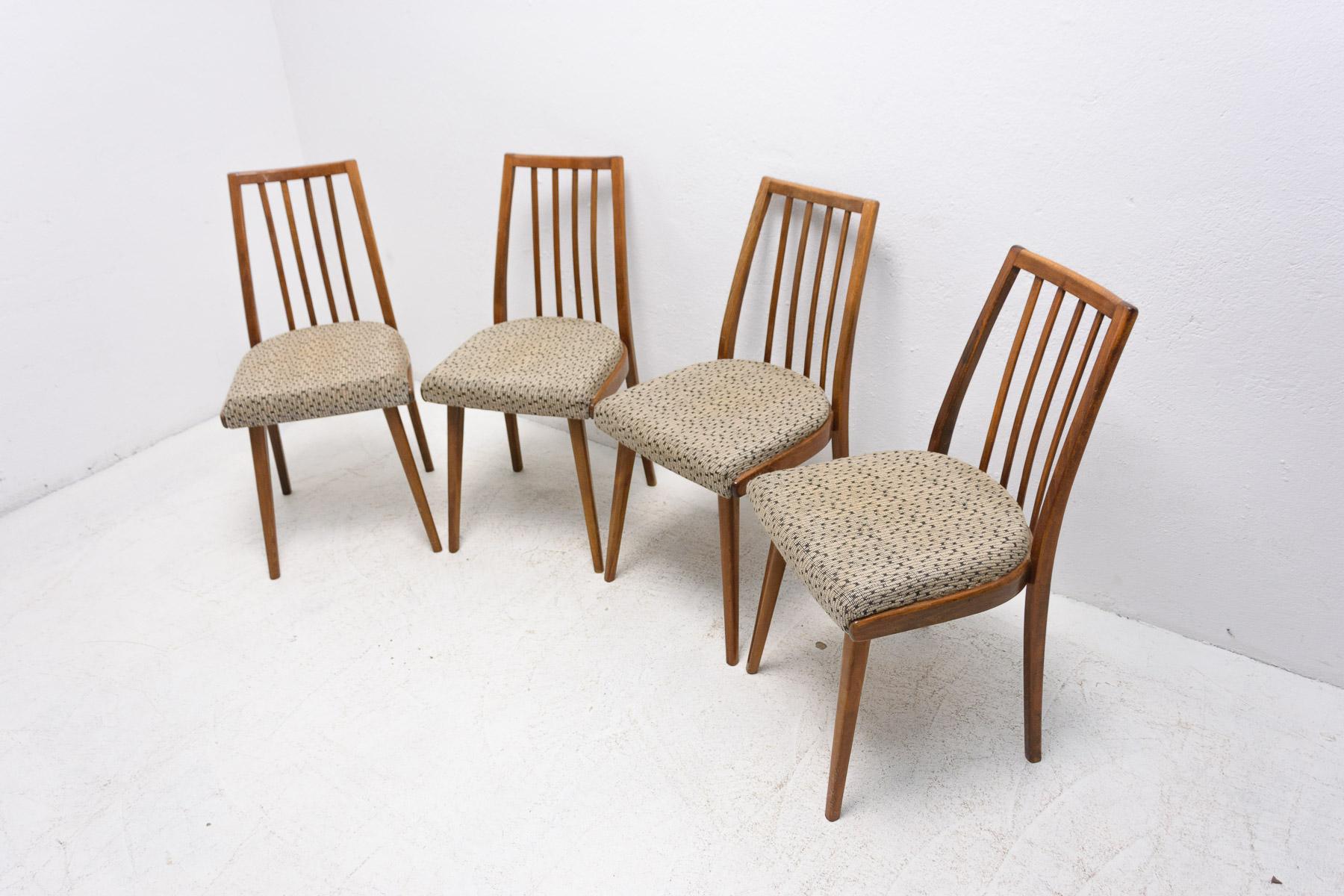 Mid Century Dining Chairs, Czechoslovakia, 1960´S In Good Condition In Prague 8, CZ