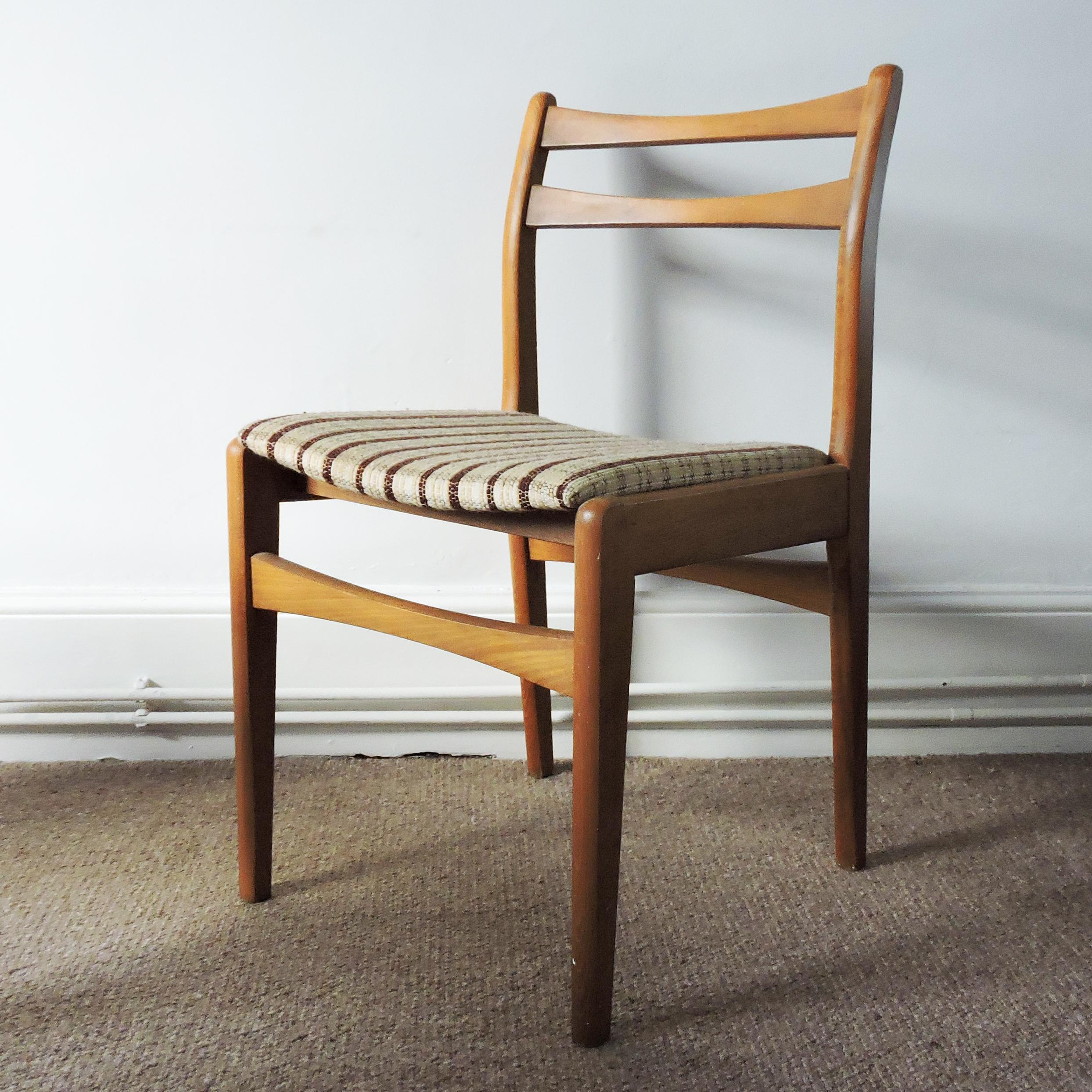Mid-Century Modern Midcentury Dining Chairs for Strand, 1970s, Set of 4 For Sale